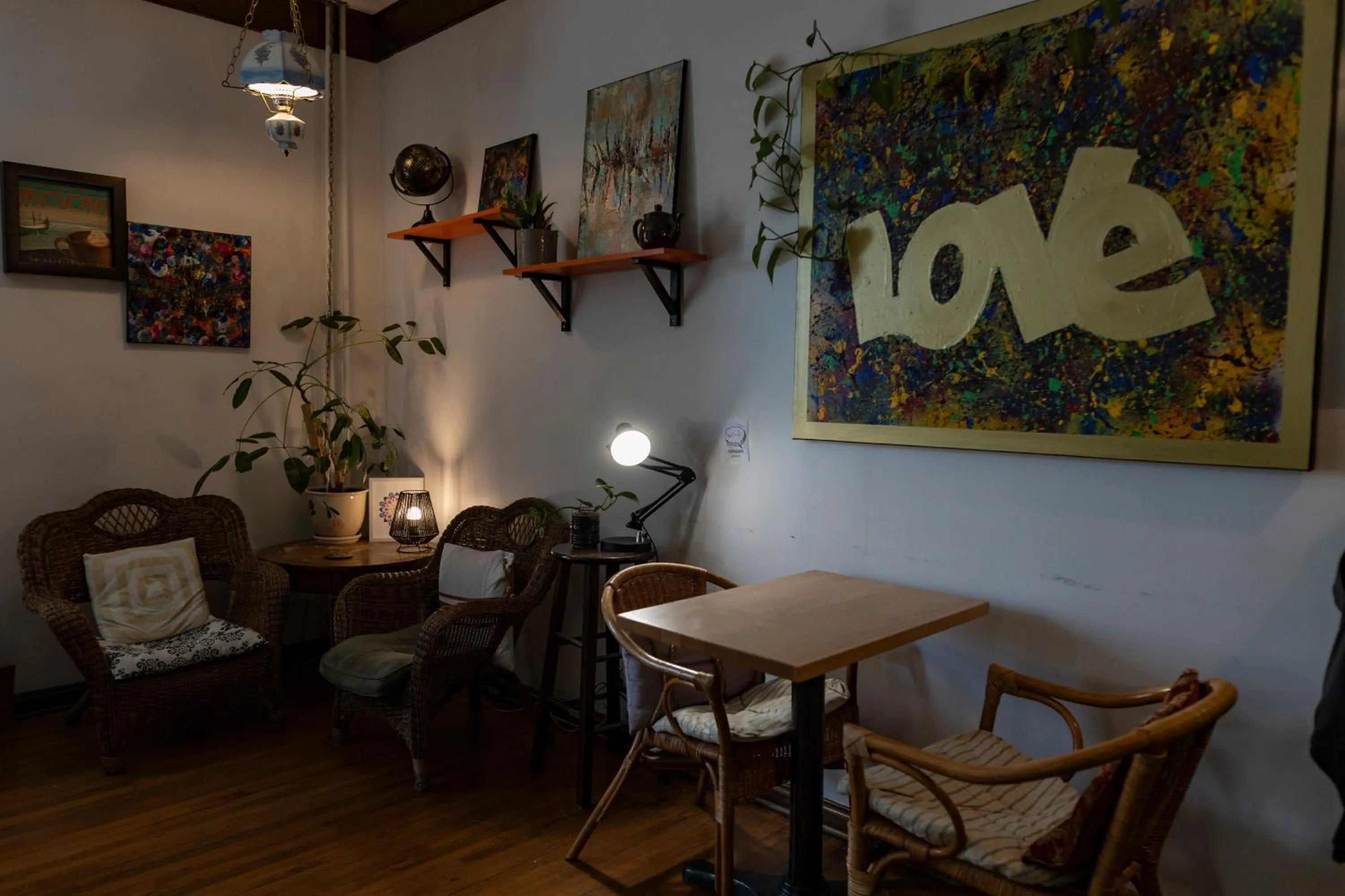 Restaurant/places to eat in Auberge de Jeunesse Magog-Orford Hostel