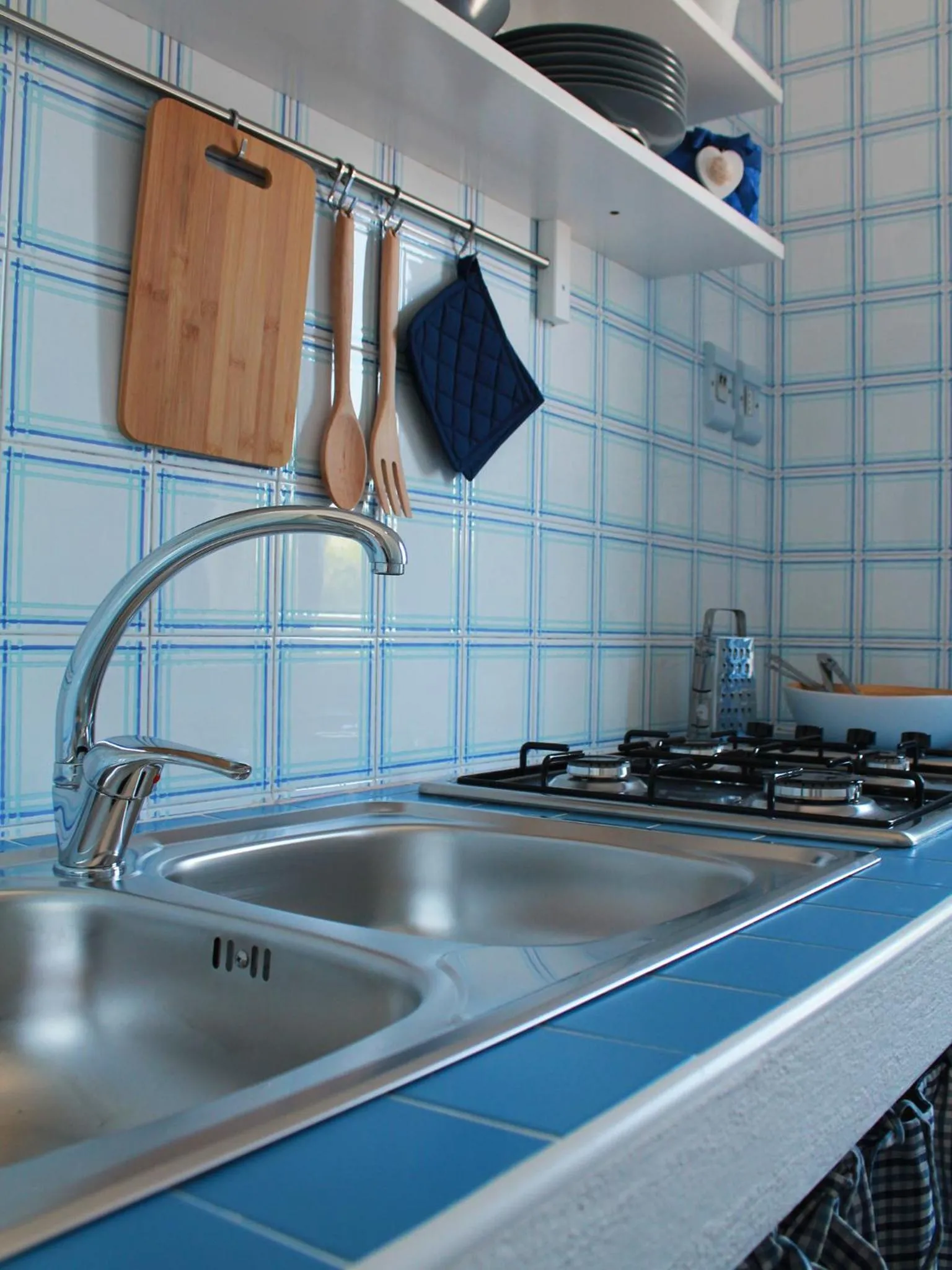 Kitchen or kitchenette in Villa Perla di Mare