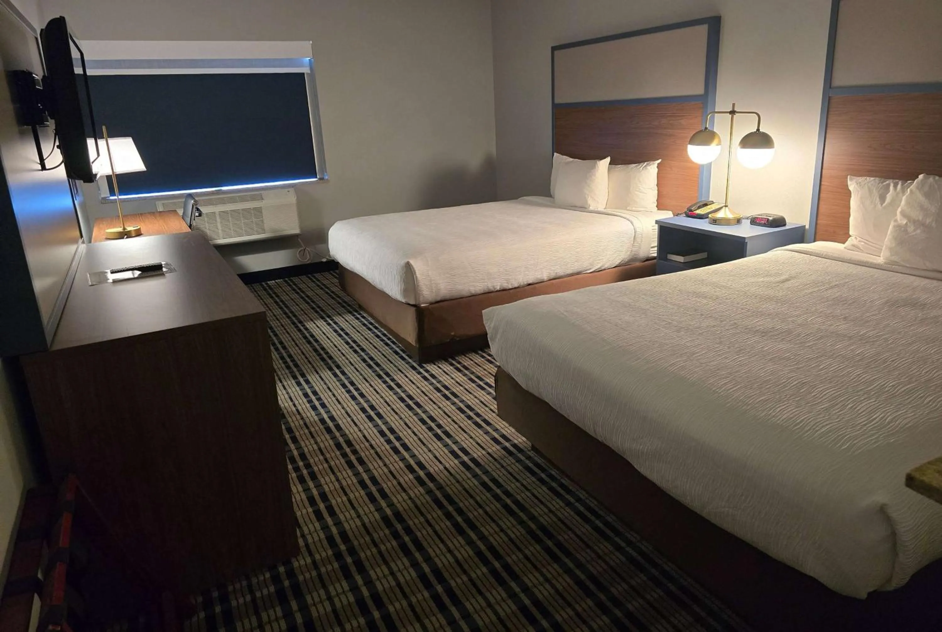 Photo of the whole room, Bed in AmericInn by Wyndham Beloit