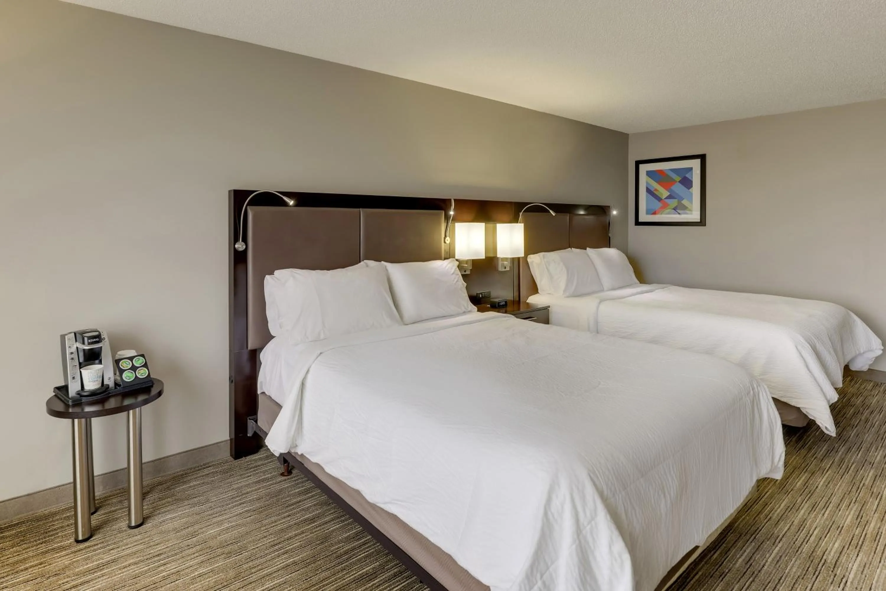 Bed in Holiday Inn Express Hotel & Suites Bryan-Montpelier by IHG