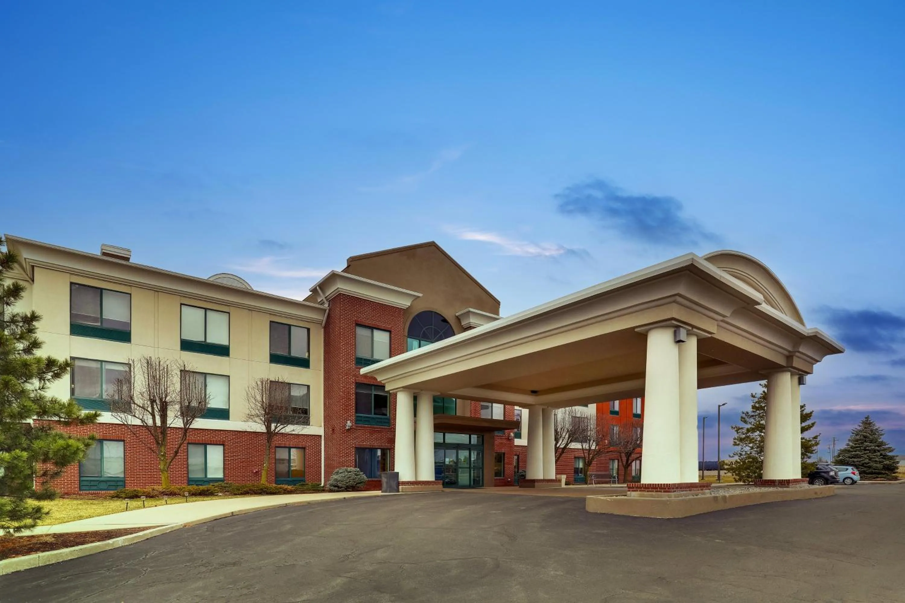 Property building in Holiday Inn Express Hotel & Suites Bryan-Montpelier by IHG