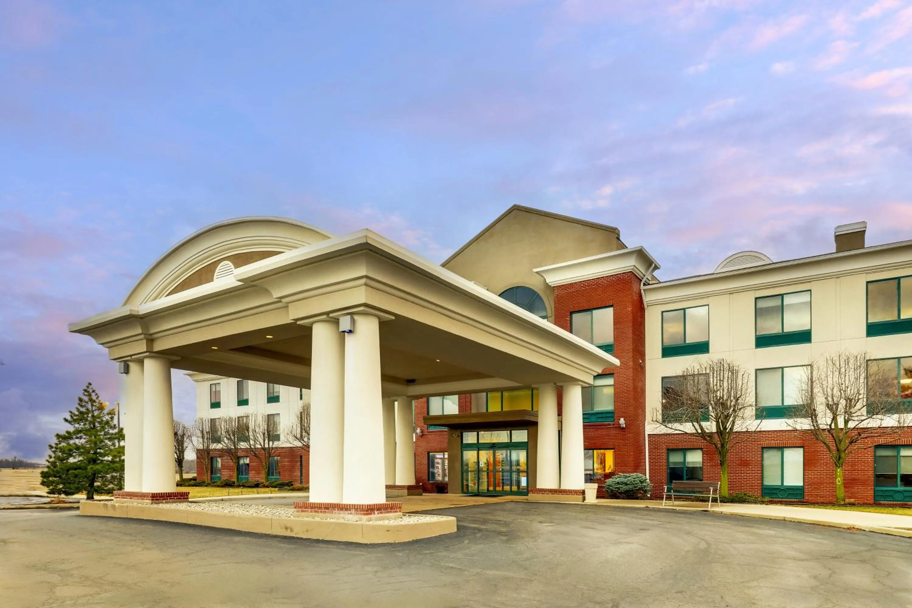 Property building in Holiday Inn Express Hotel & Suites Bryan-Montpelier by IHG