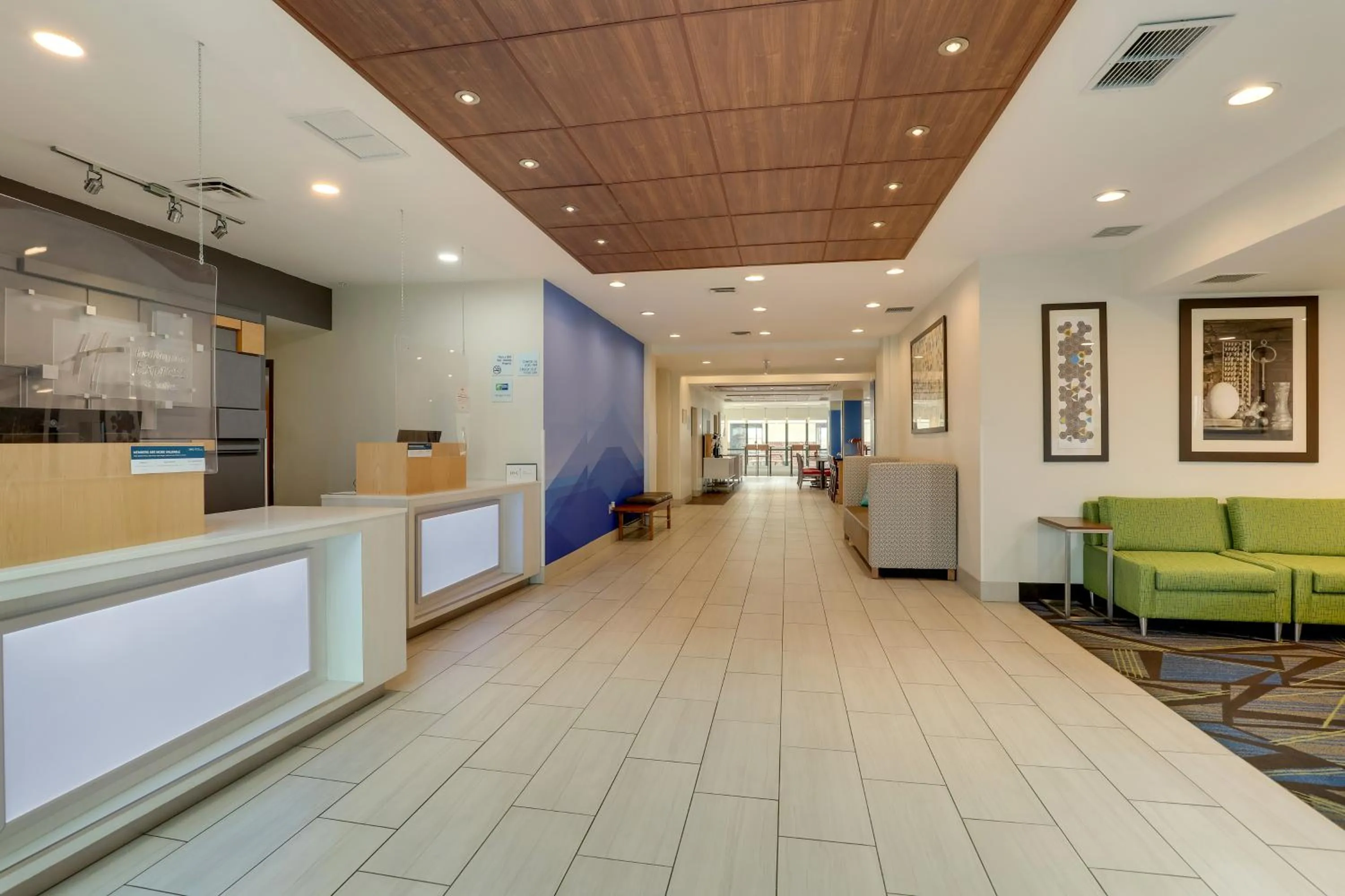 Property building in Holiday Inn Express Hotel & Suites Bryan-Montpelier by IHG