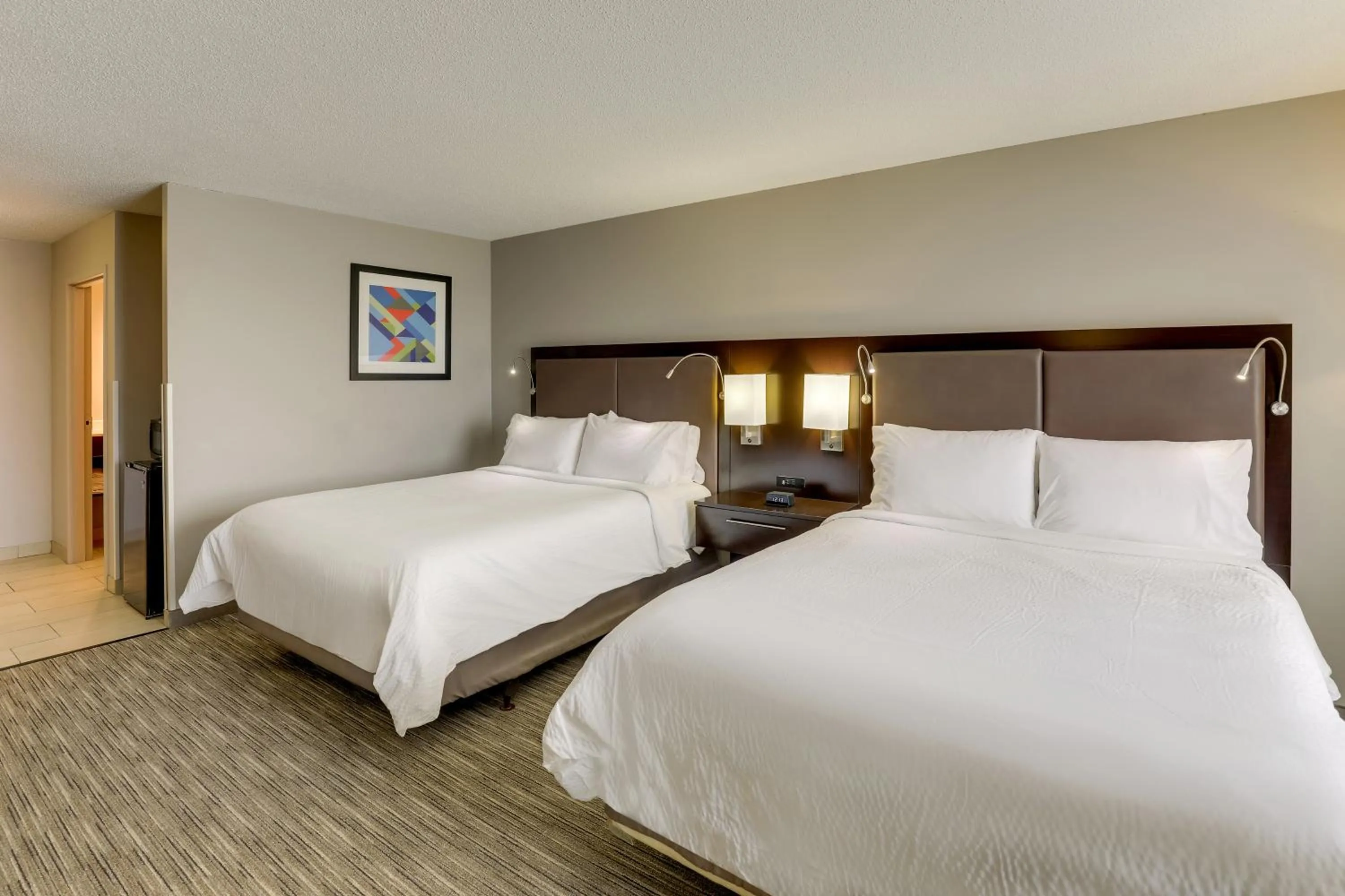 Bed in Holiday Inn Express Hotel & Suites Bryan-Montpelier by IHG