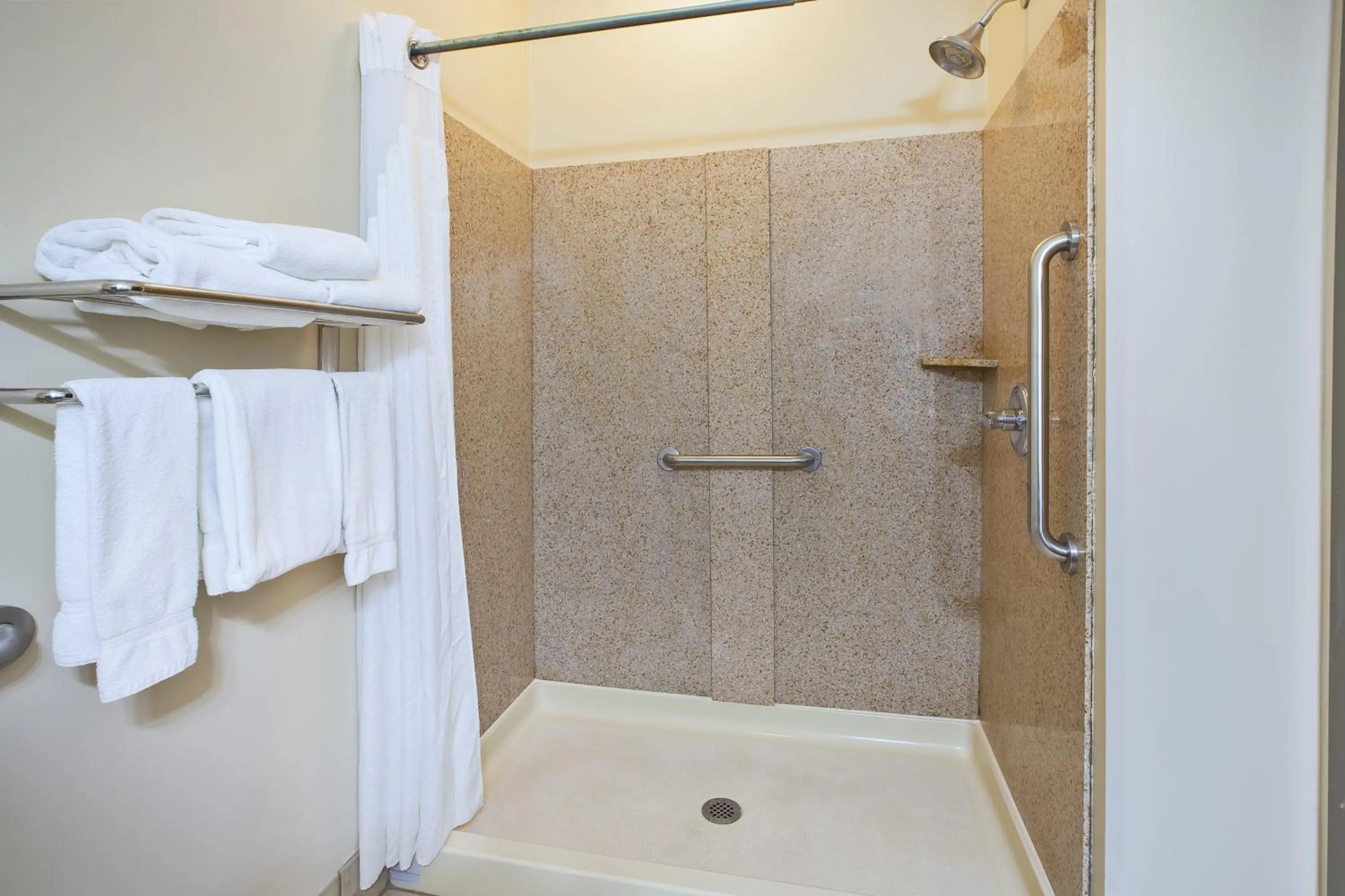 Bathroom in Holiday Inn Express Hotel & Suites Bryan-Montpelier by IHG