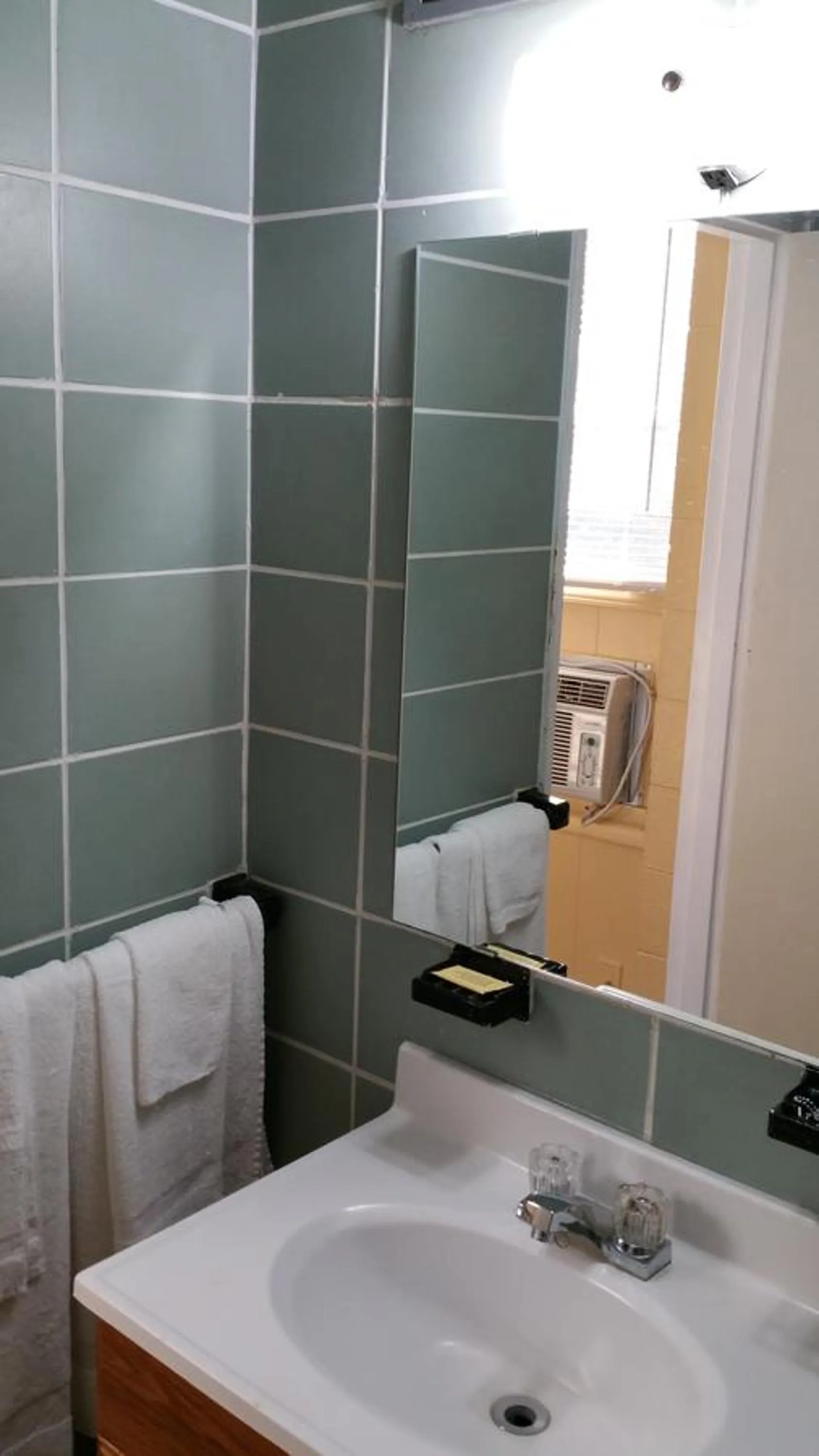 Bathroom in Riverview Motel