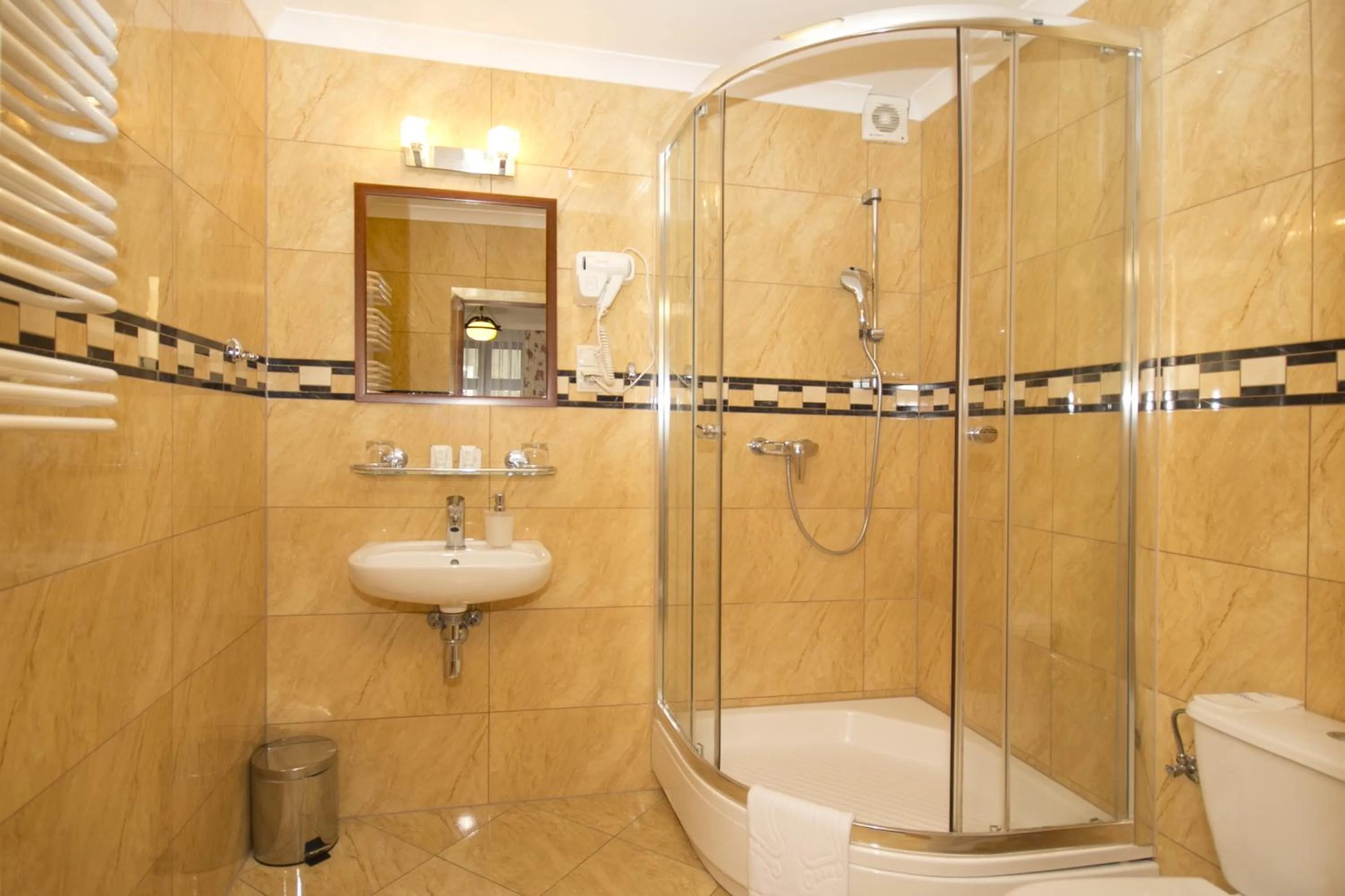 Bathroom in Hotel Retman