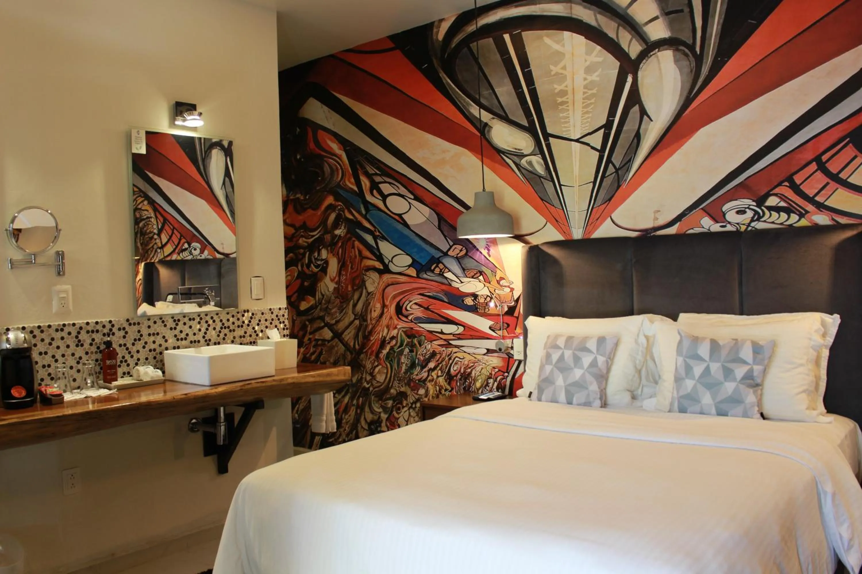 Photo of the whole room, Bed in TRES79 Hotel Boutique Orizaba
