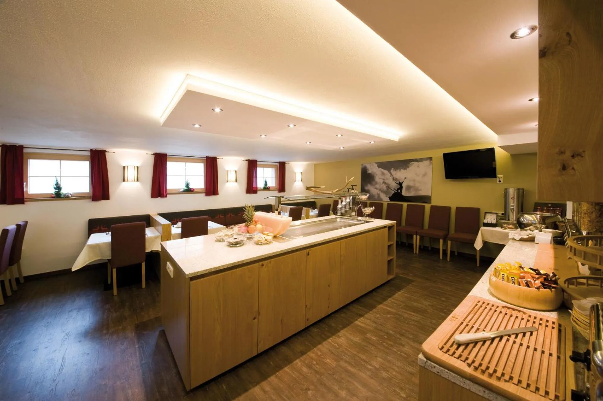 Restaurant/places to eat in Hotel Garni Rauch