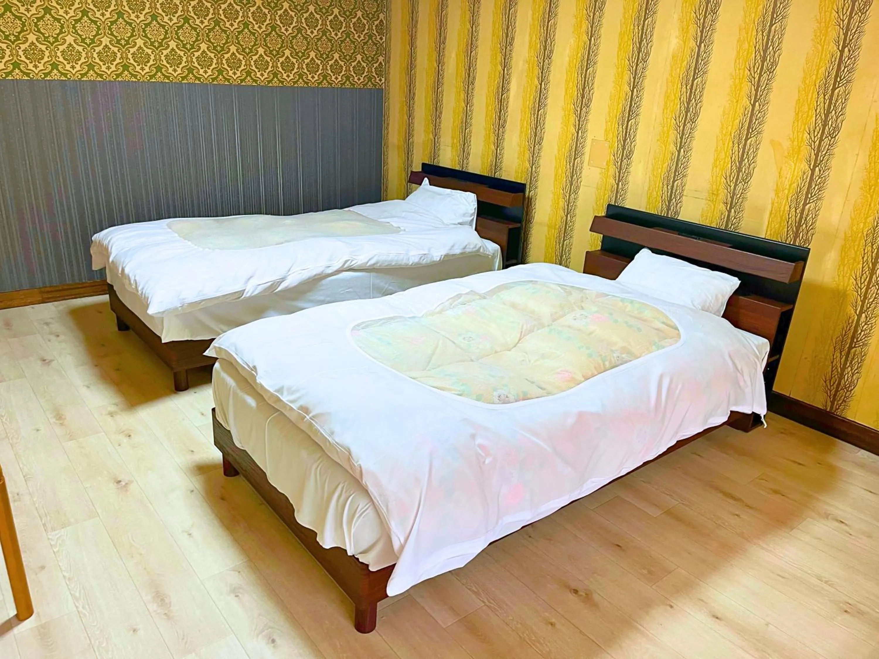 pet friendly, Bed in Takasago Onsen