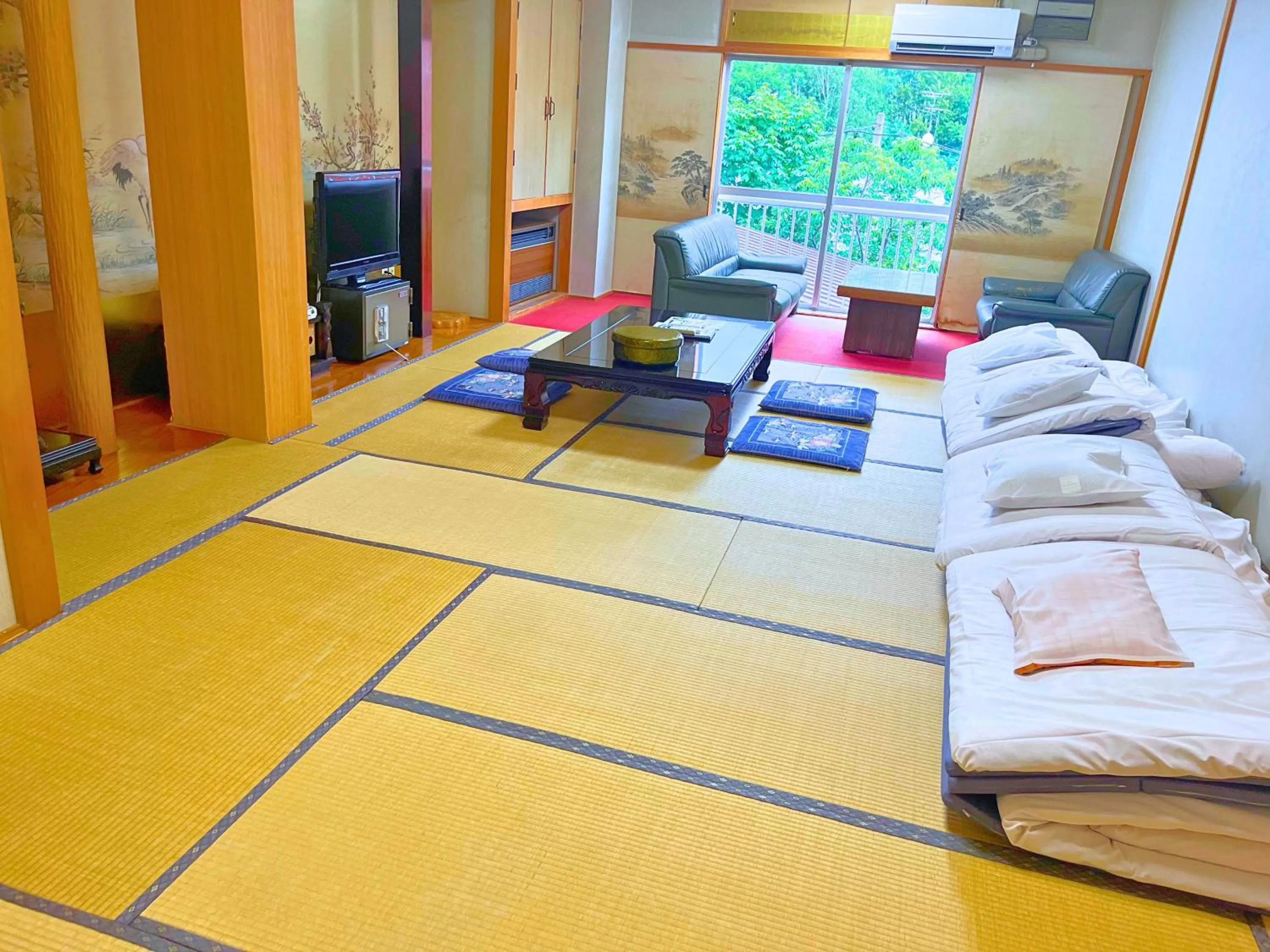 Living room, Bed in Takasago Onsen