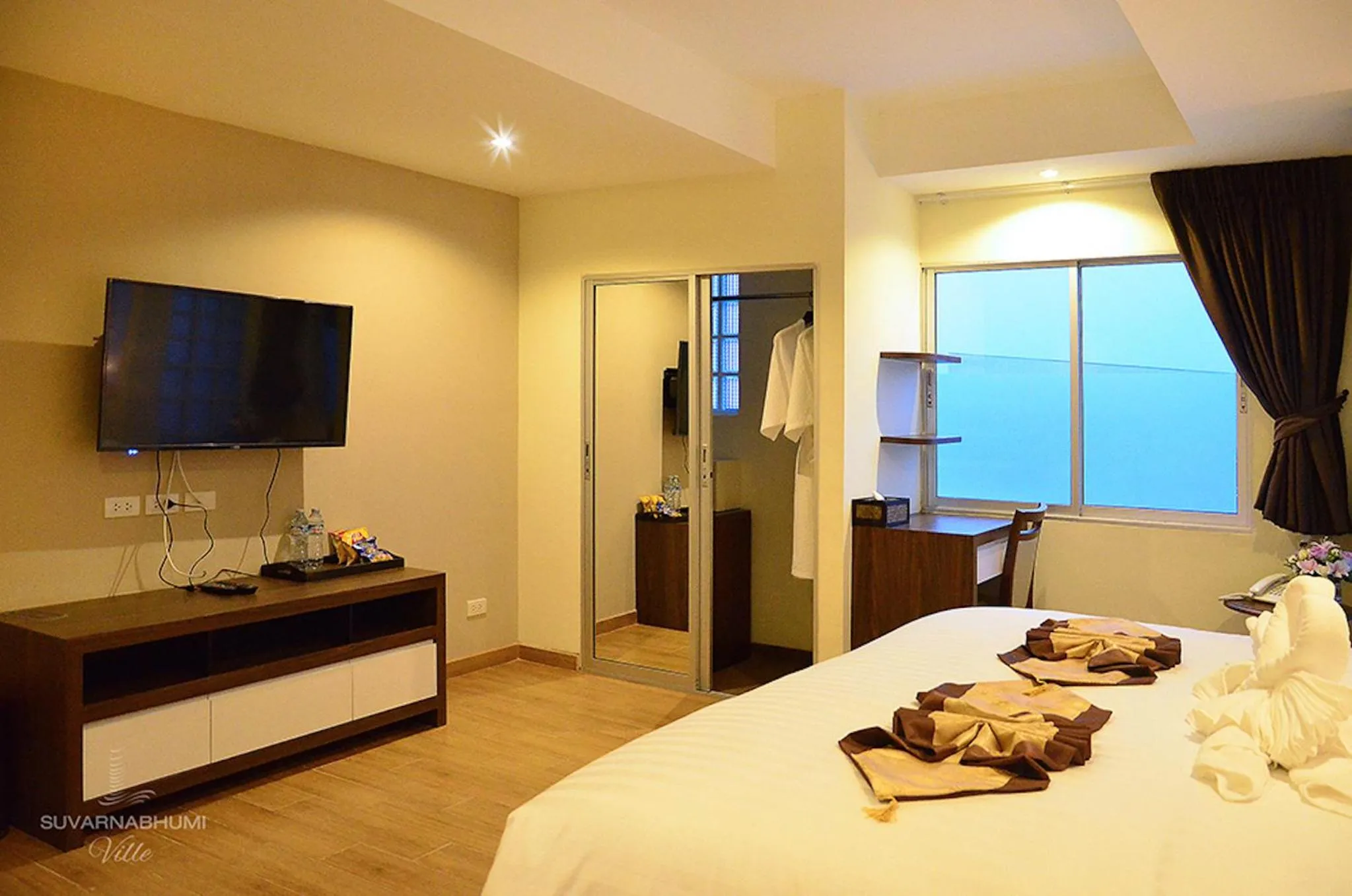 Bedroom, Bed in Suvarnabhumi Ville Airport Hotel
