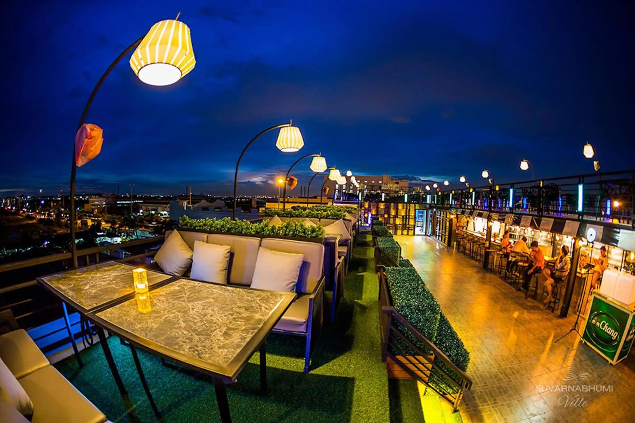 Restaurant/places to eat in Suvarnabhumi Ville Airport Hotel