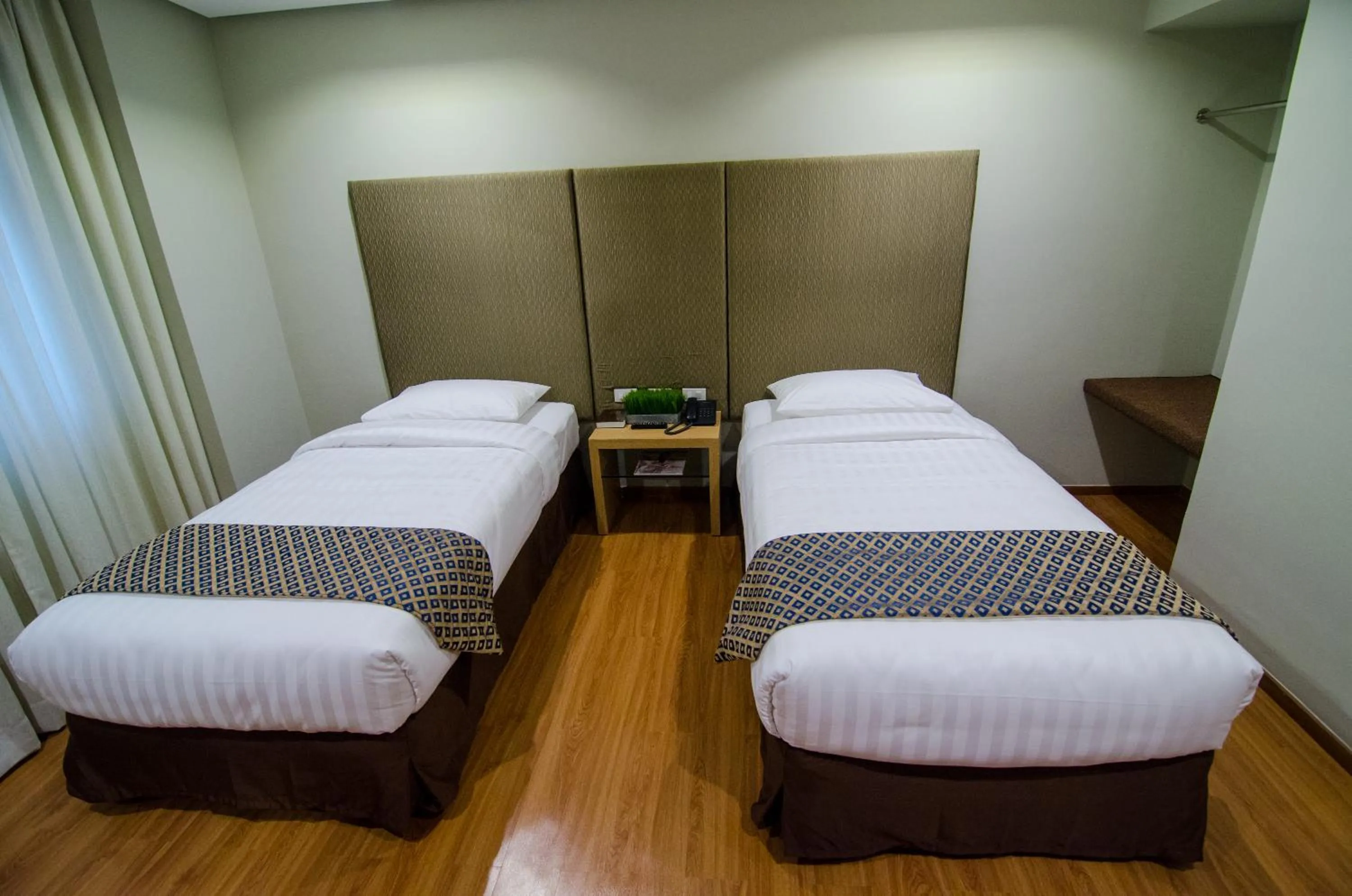 Bedroom, Bed in Madison Hotel PHL