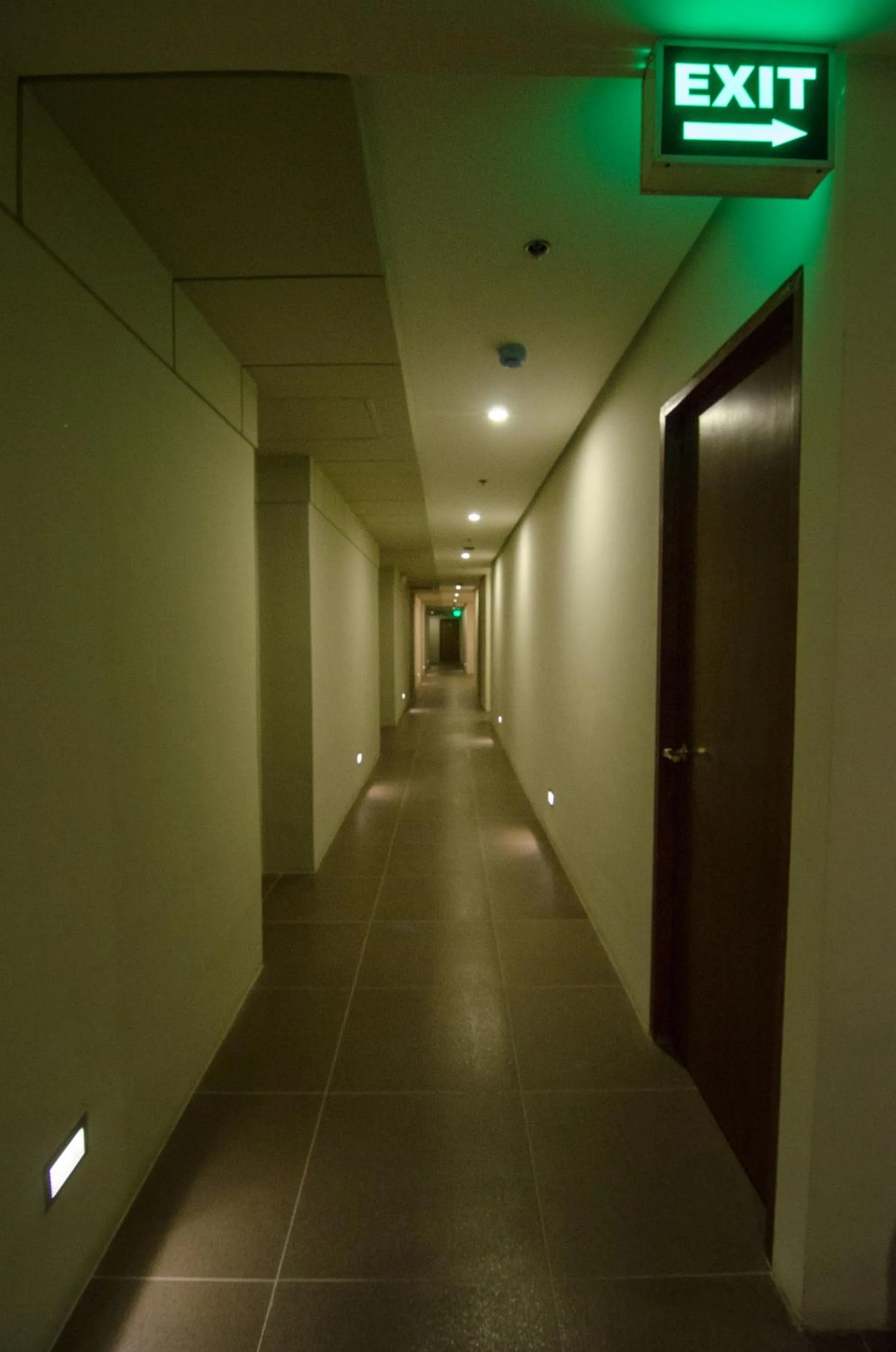 Property building in Madison Hotel PHL