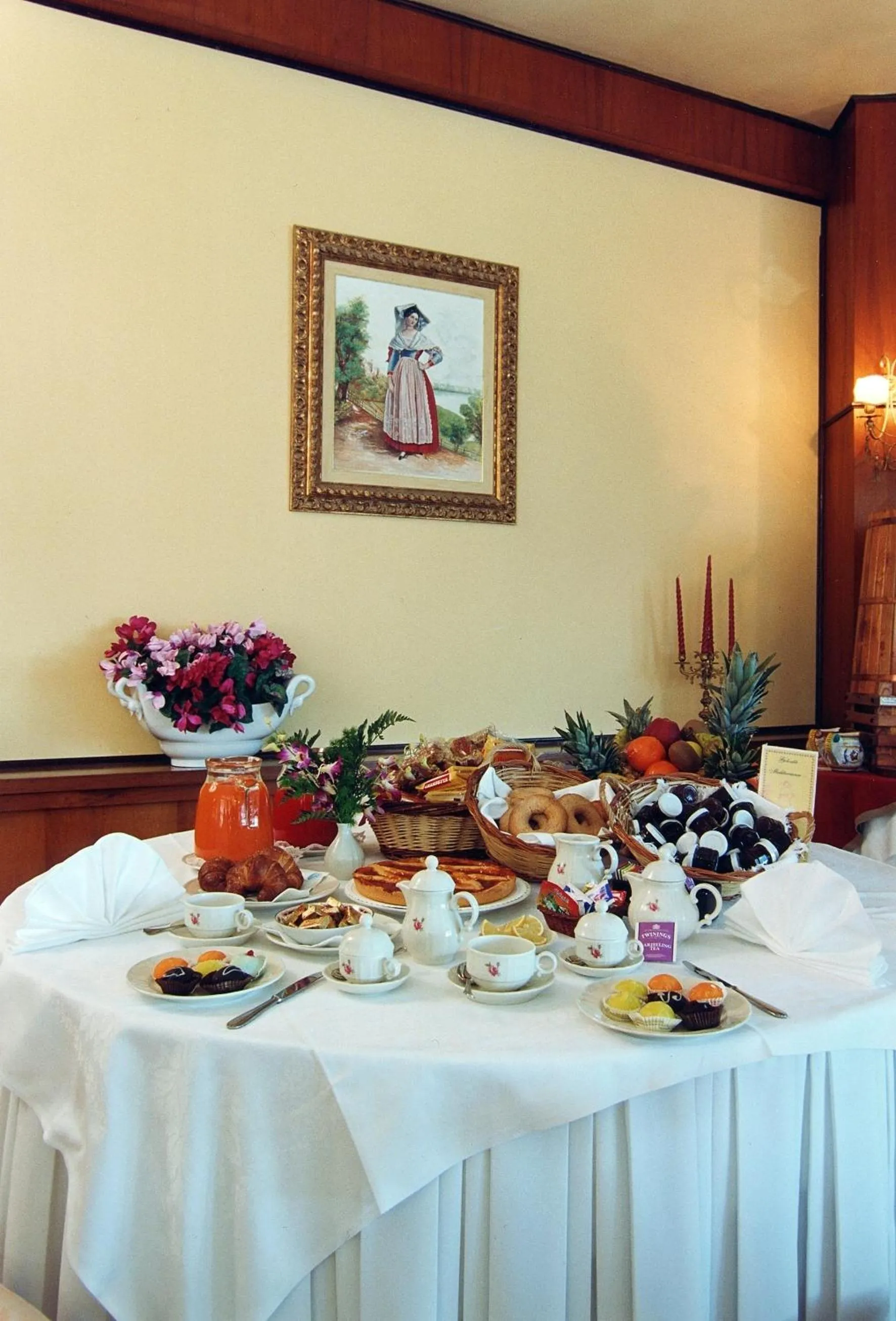 Restaurant/places to eat in Miralago