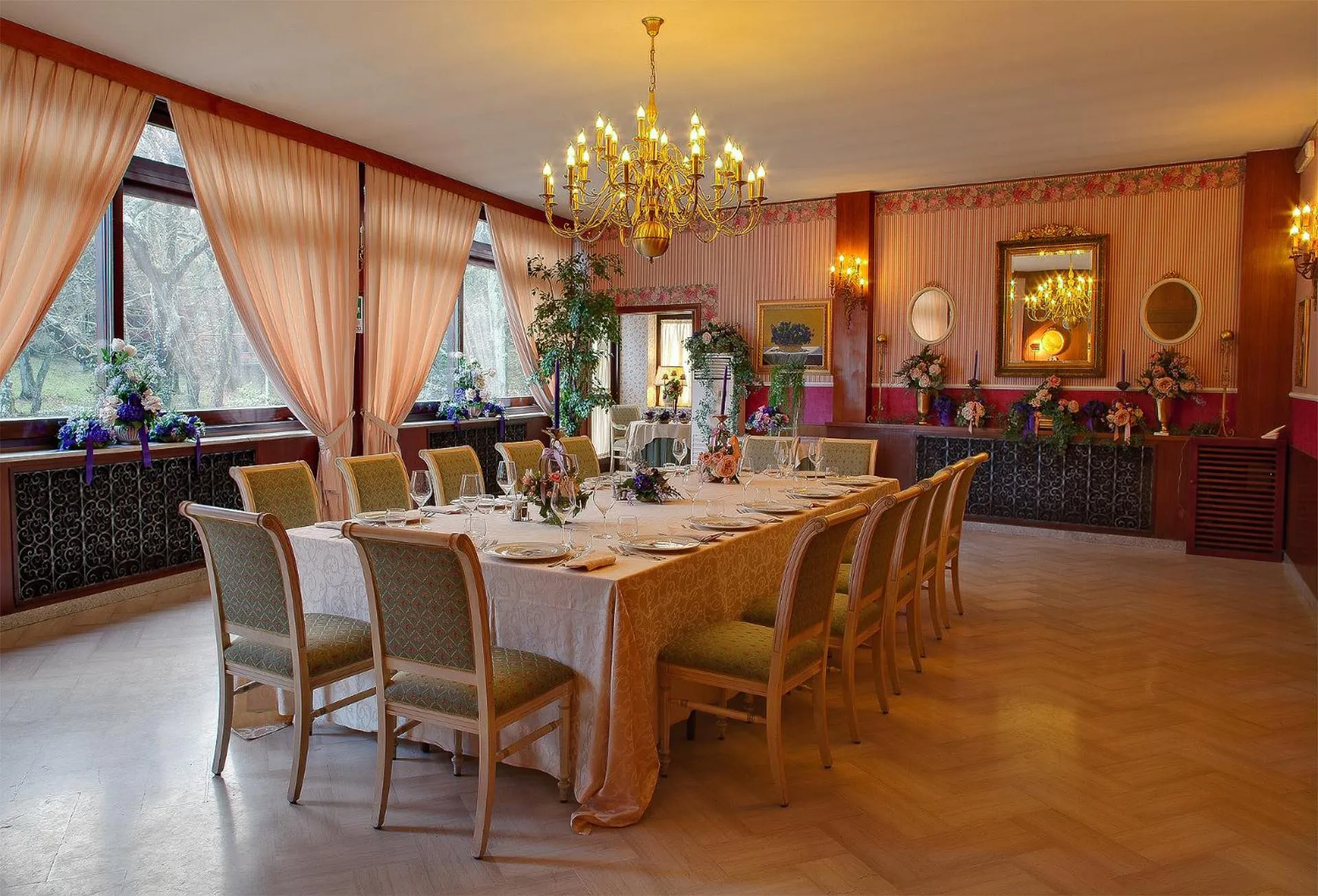 Restaurant/places to eat in Miralago