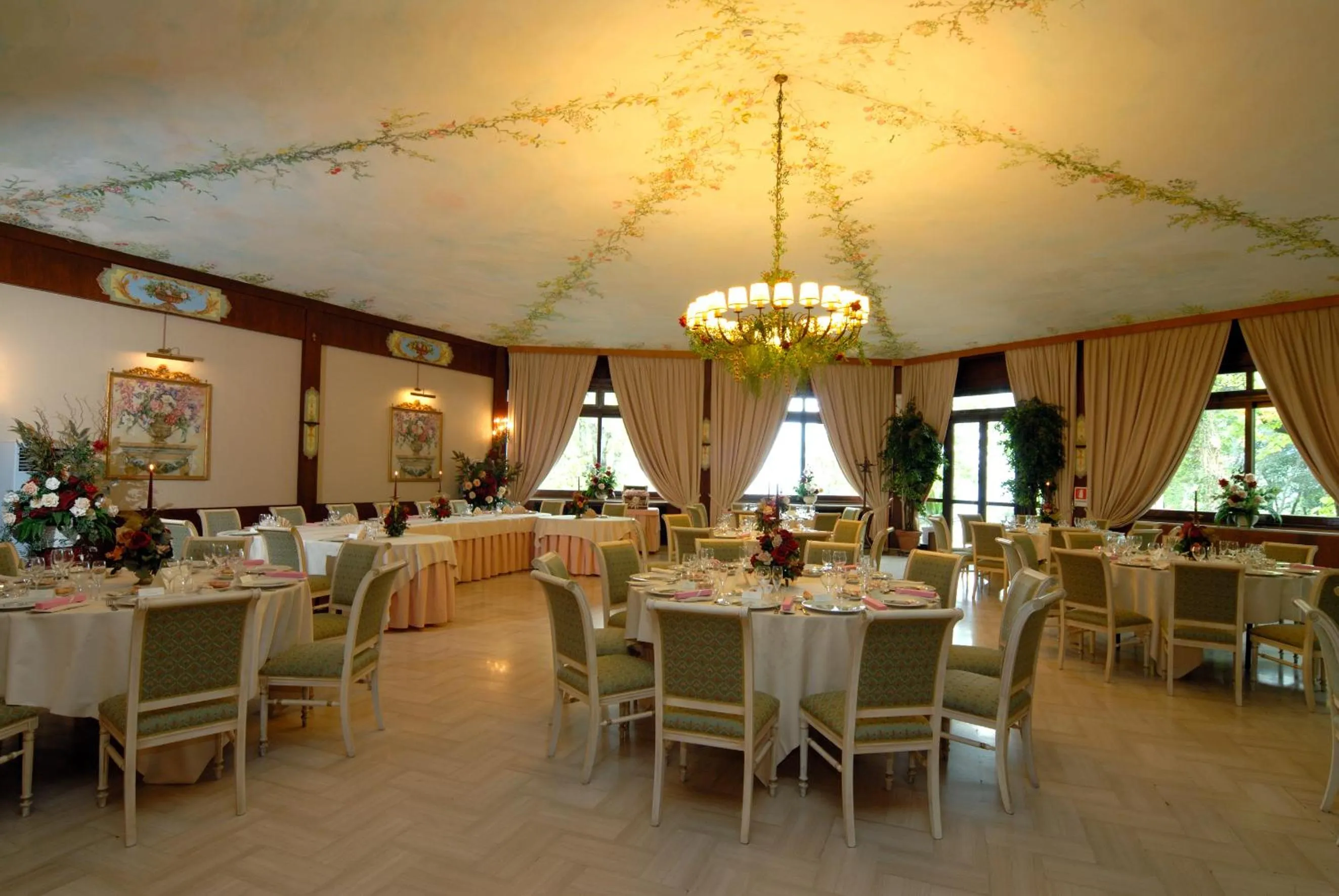 Restaurant/places to eat in Miralago