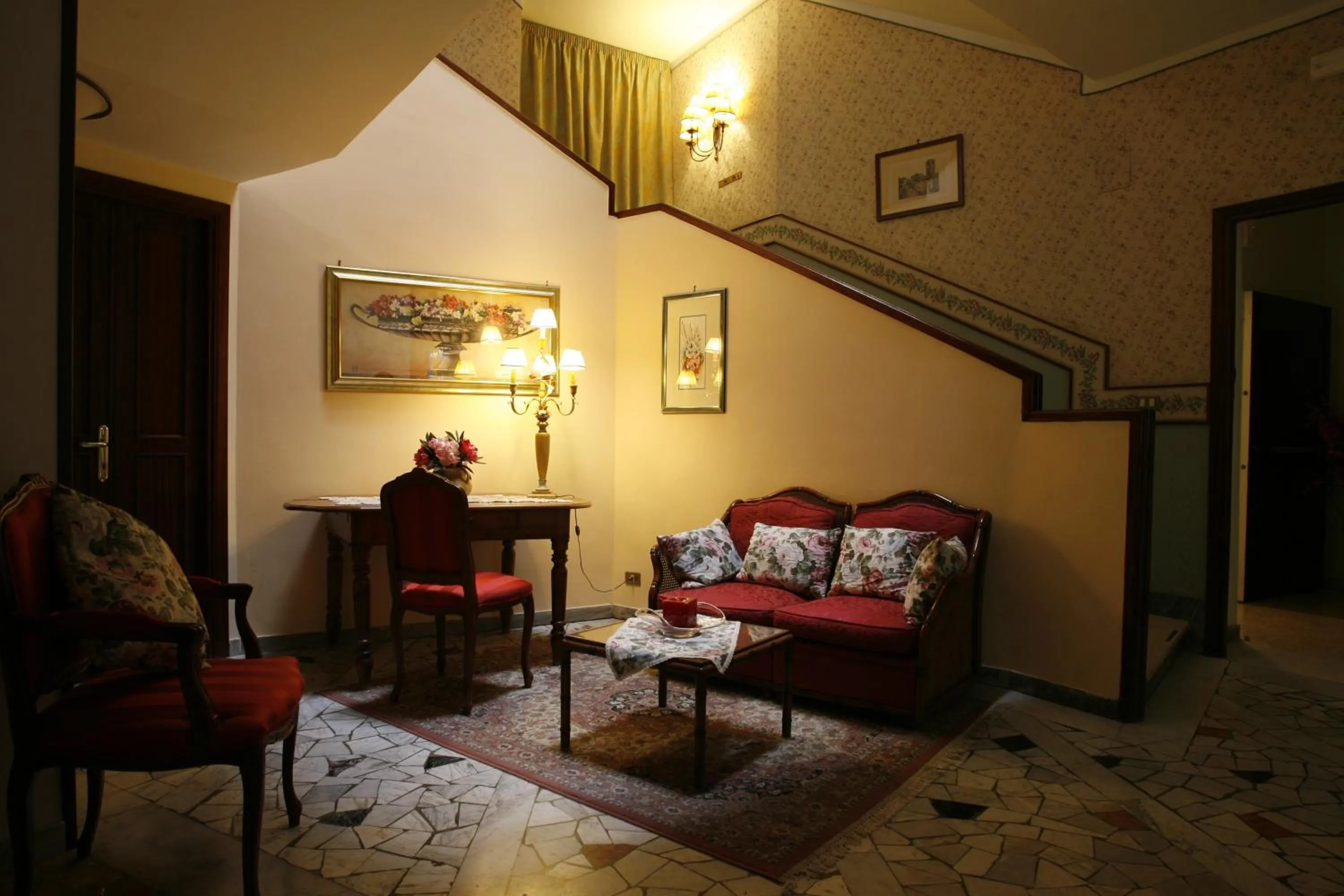 Decorative detail in Miralago