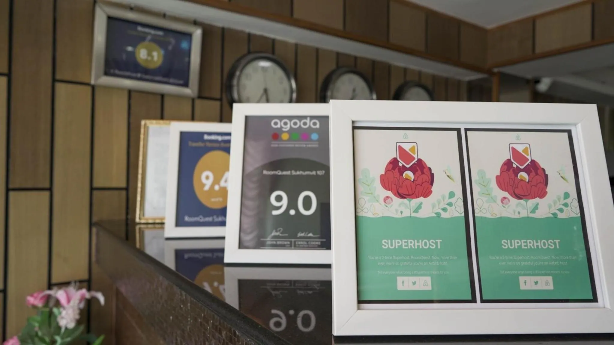 Certificate/Award in RoomQuest Suvarnabhumi Airport Romklao Soi 6