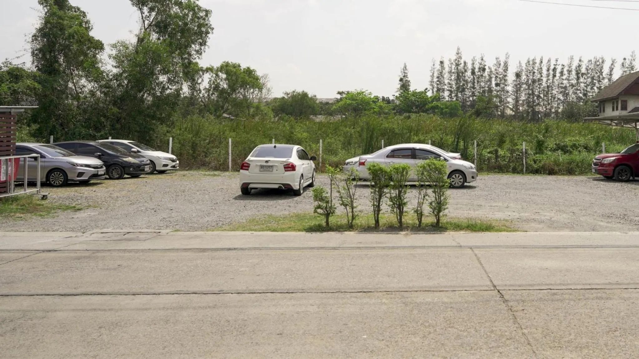 Parking in RoomQuest Suvarnabhumi Airport Romklao Soi 6