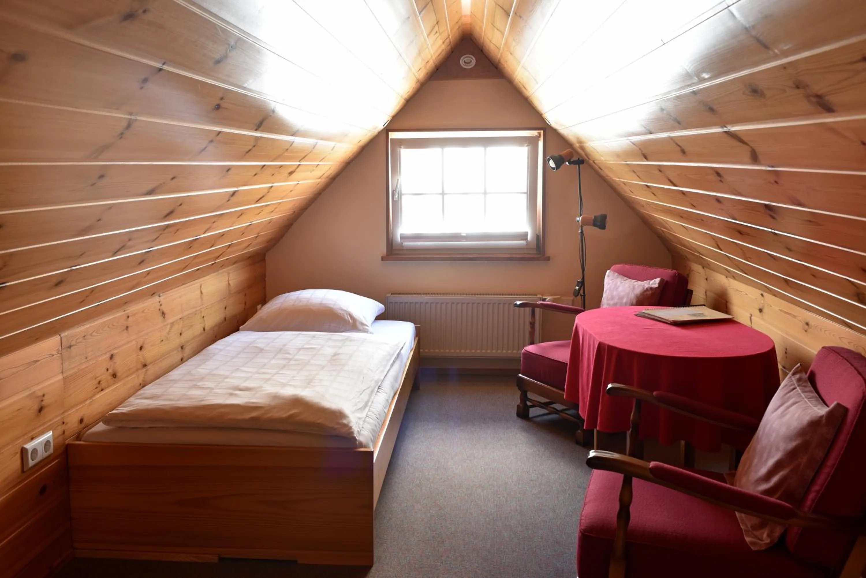 Other, Bed in Gästehaus in der Brückenstraße Jagsthausen