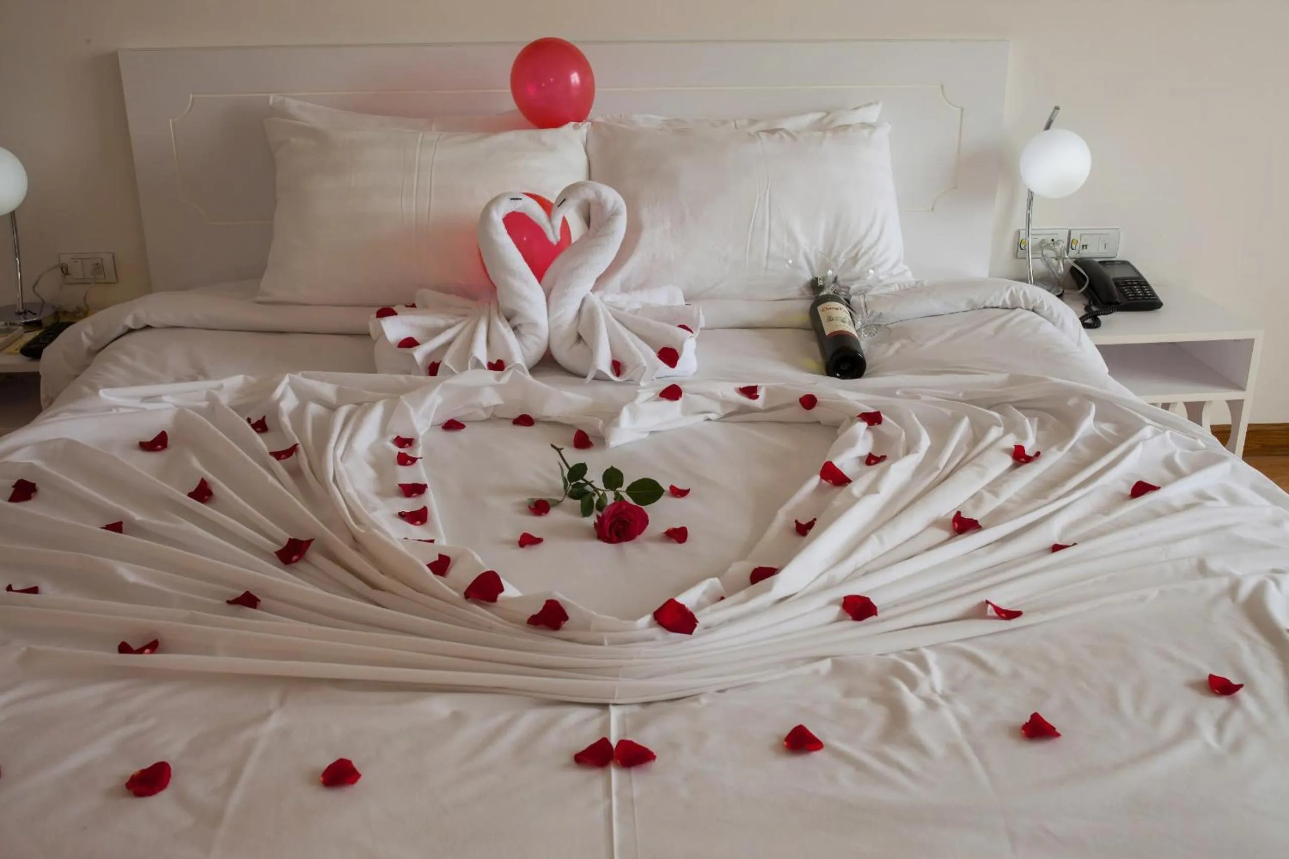 Bed in Hotel La Perle