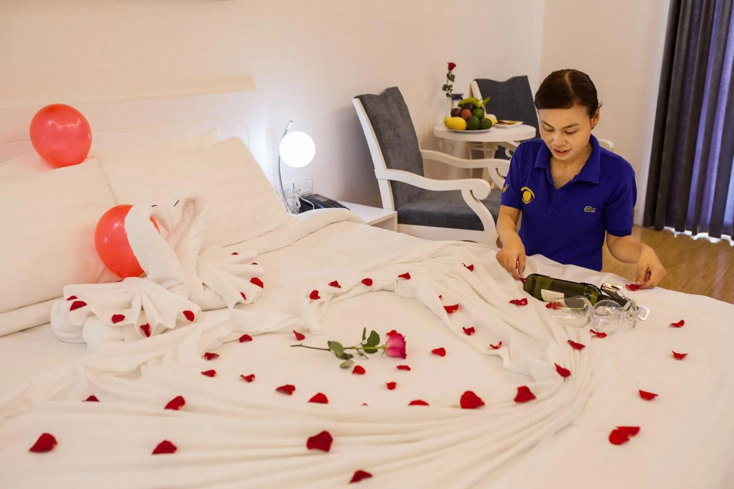 Photo of the whole room, Bed in Hotel La Perle