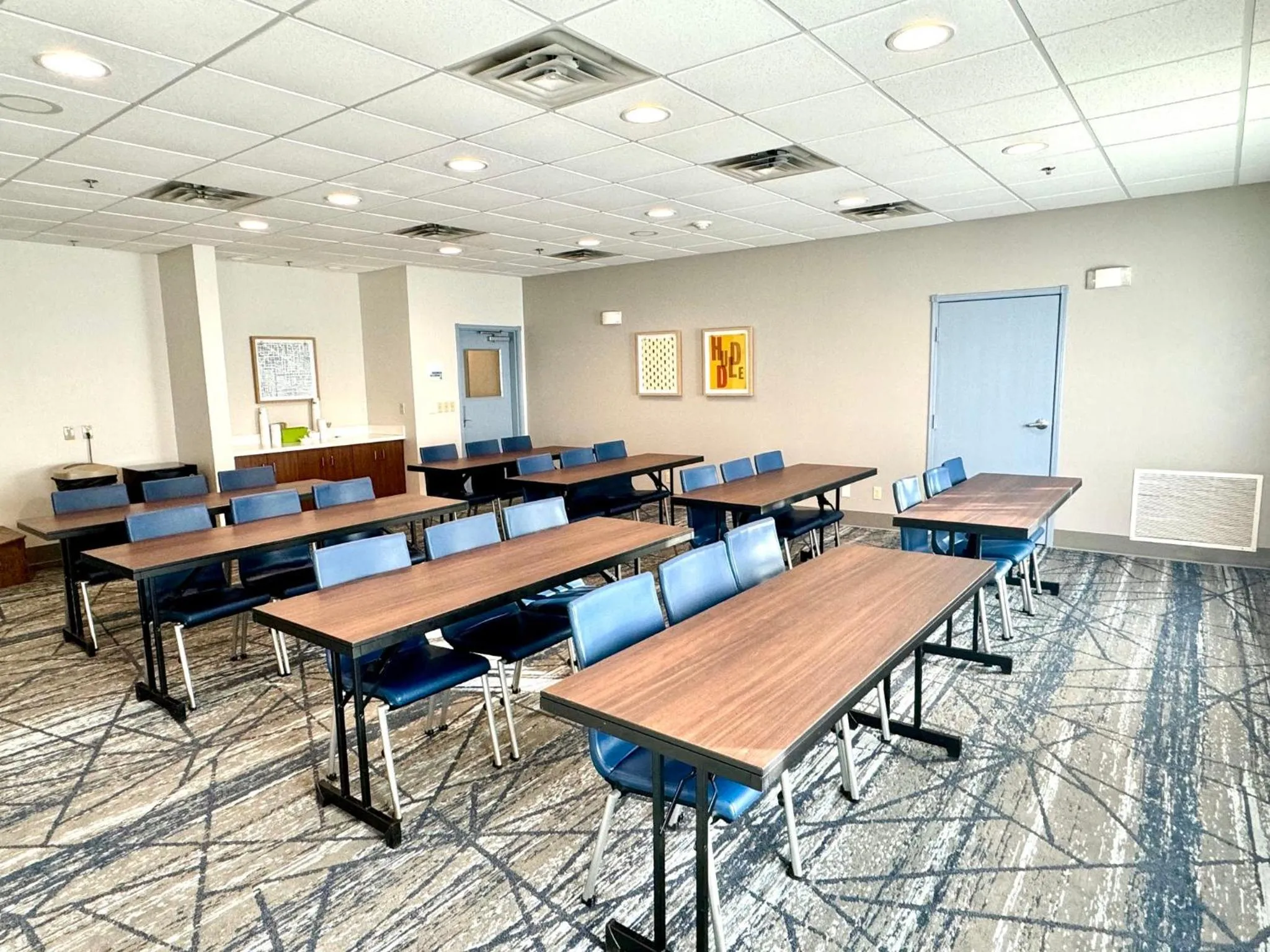 Meeting/conference room in Holiday Inn Express & Suites Dewitt - Syracuse by IHG