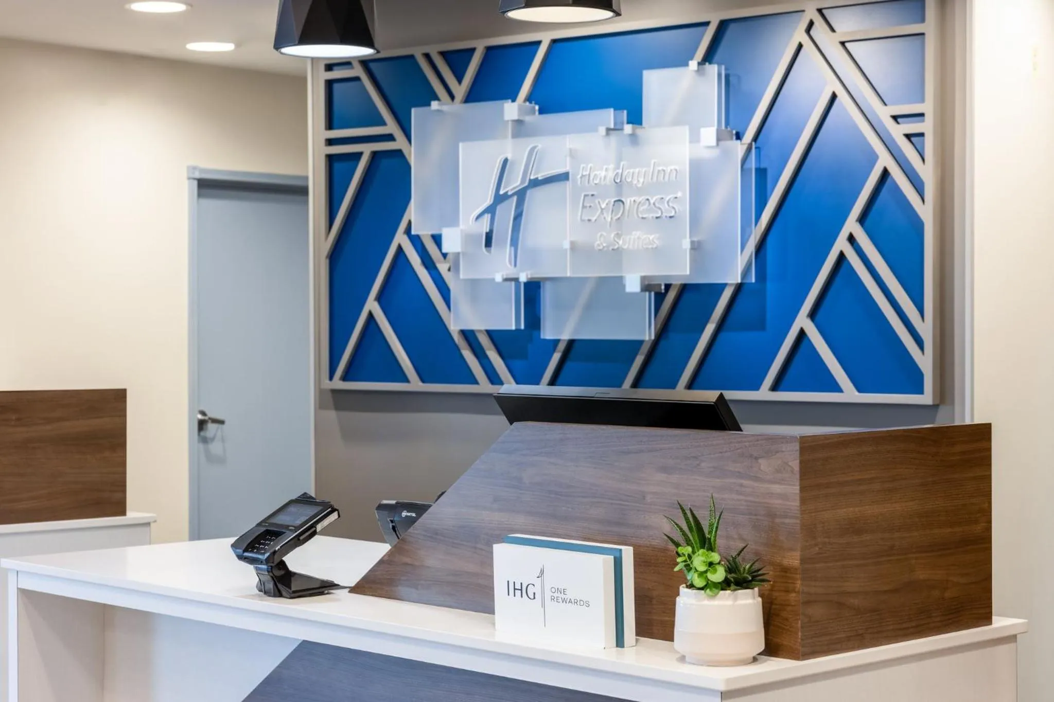 Property building in Holiday Inn Express & Suites Dewitt - Syracuse by IHG