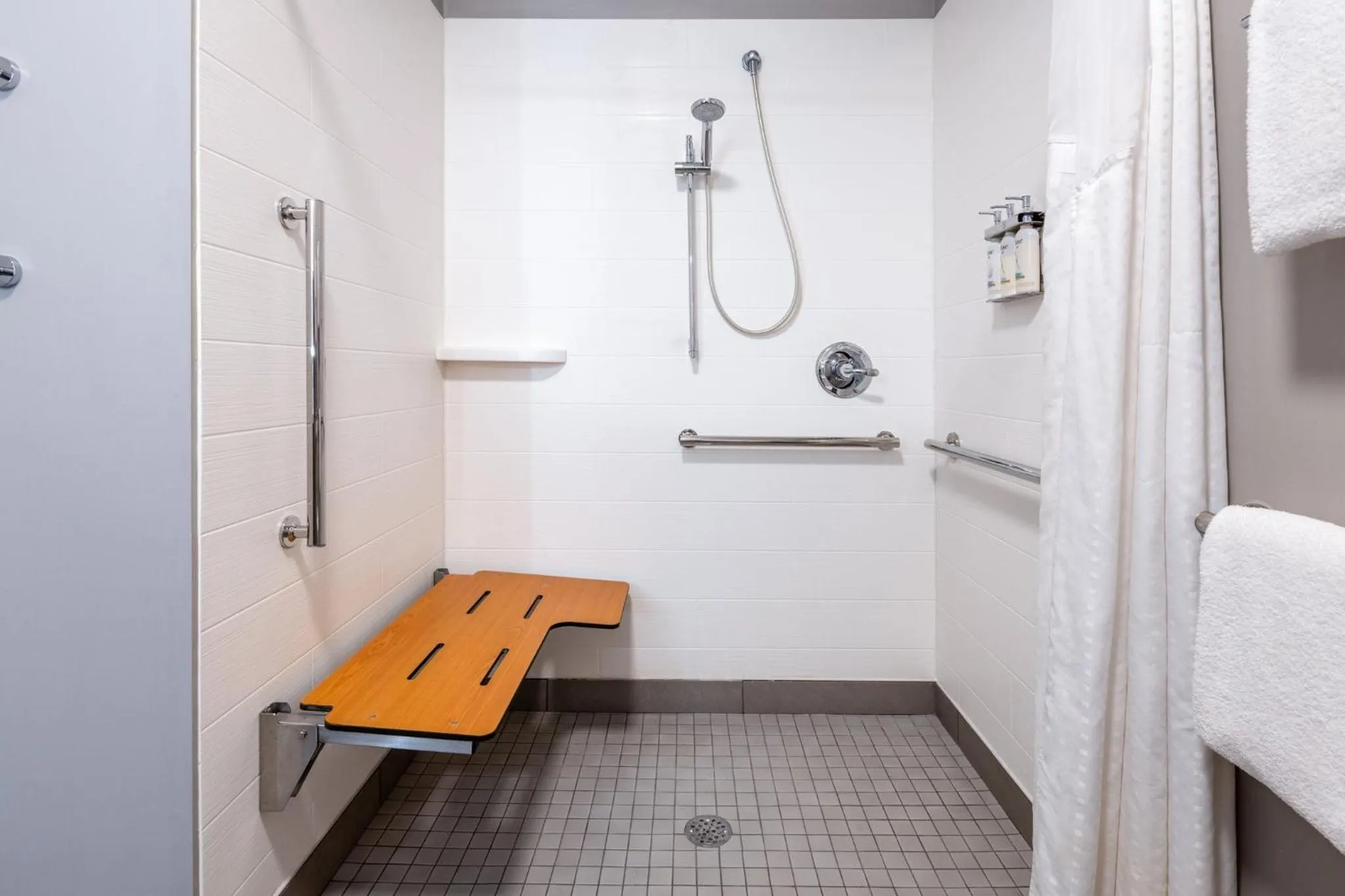 Photo of the whole room in Holiday Inn Express & Suites Dewitt - Syracuse by IHG