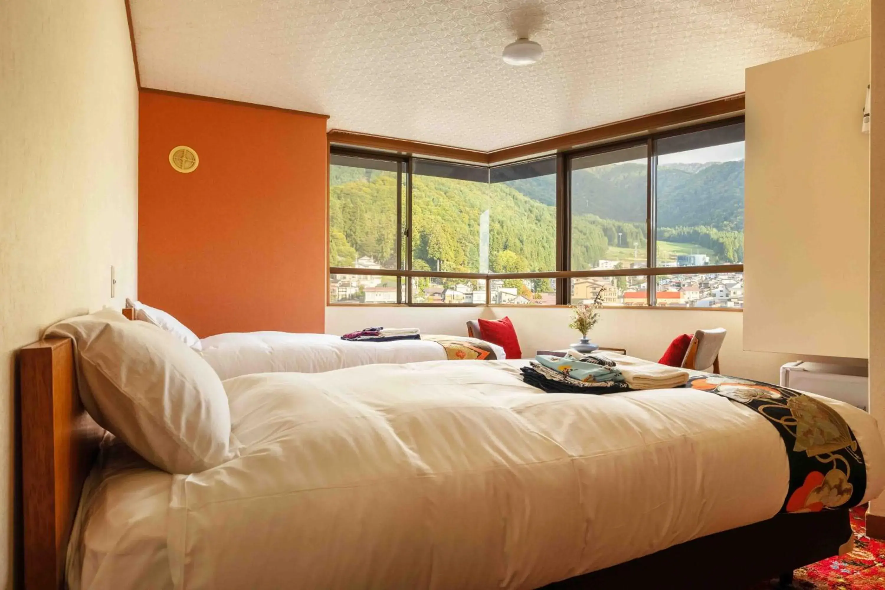 Twin Room with Private Bathroom - single occupancy in Nozawa View Hotel Shimataya Twin Room with Private Bathroom - single occupancy in Nozawa View Hotel Shimataya