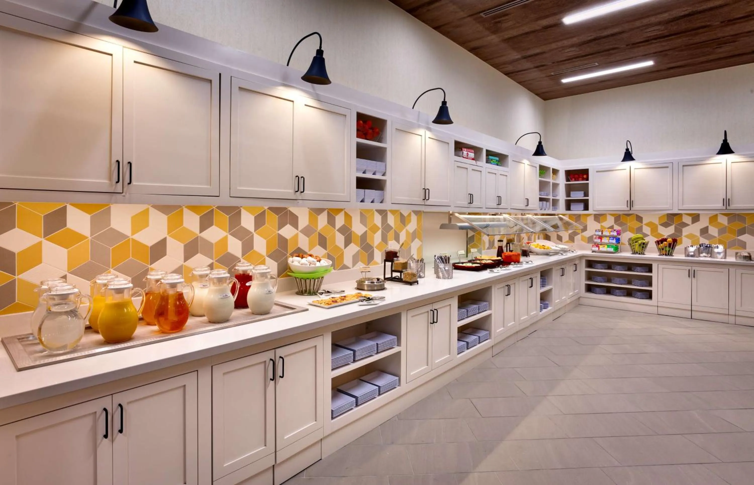 Restaurant/places to eat in Hyatt Place Salt Lake City Farmington Station Park