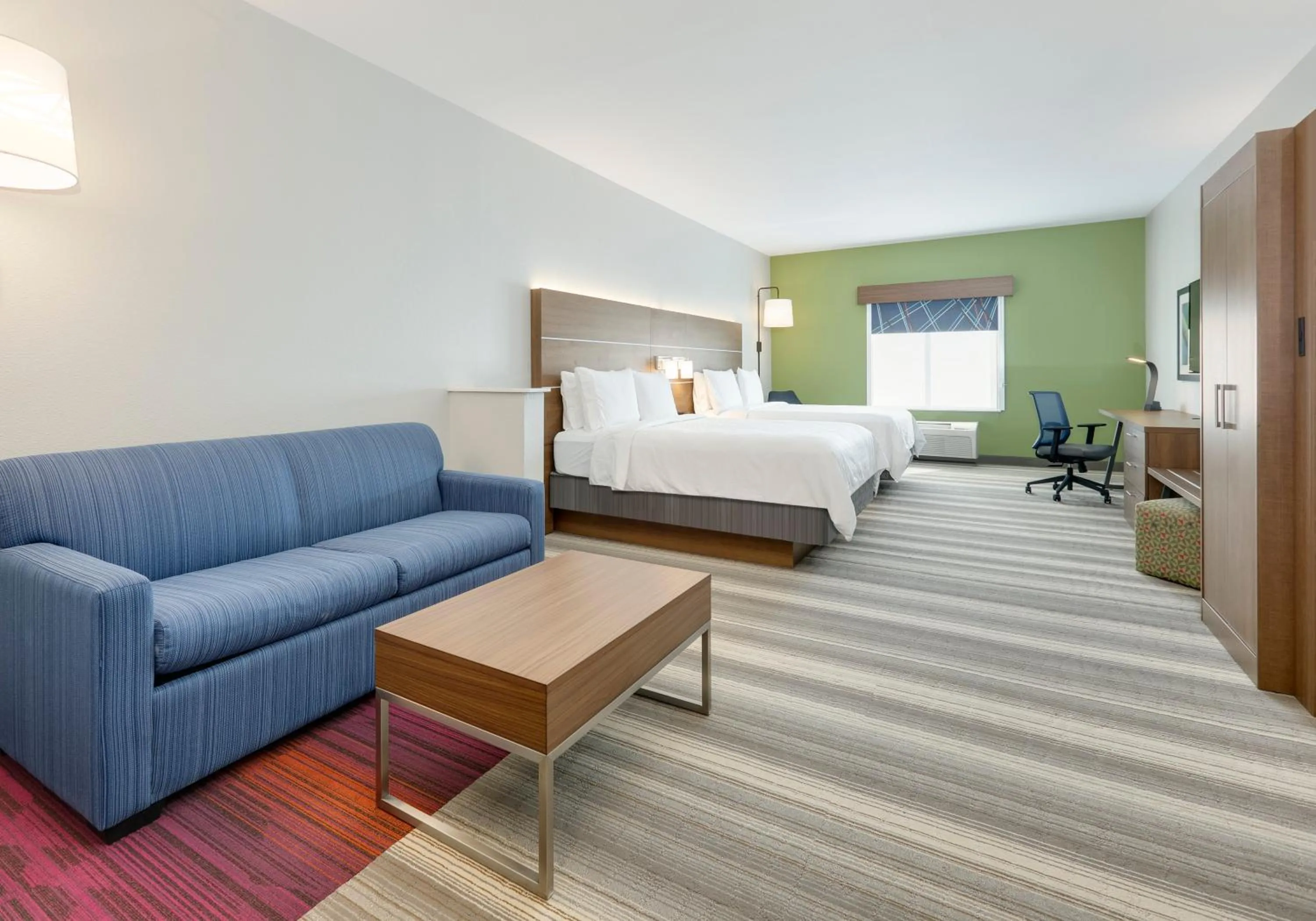 Photo of the whole room, Bed in Holiday Inn Express & Suites - Denton North by IHG