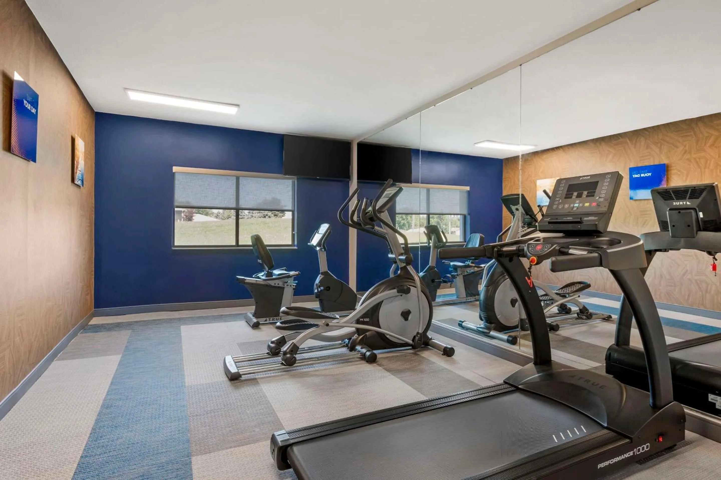 Fitness centre/facilities in Comfort Inn Kendallville East