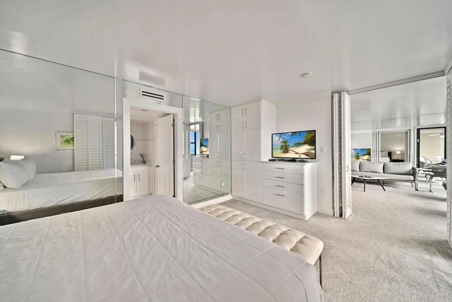 Bed in Loggerhead Cay #112