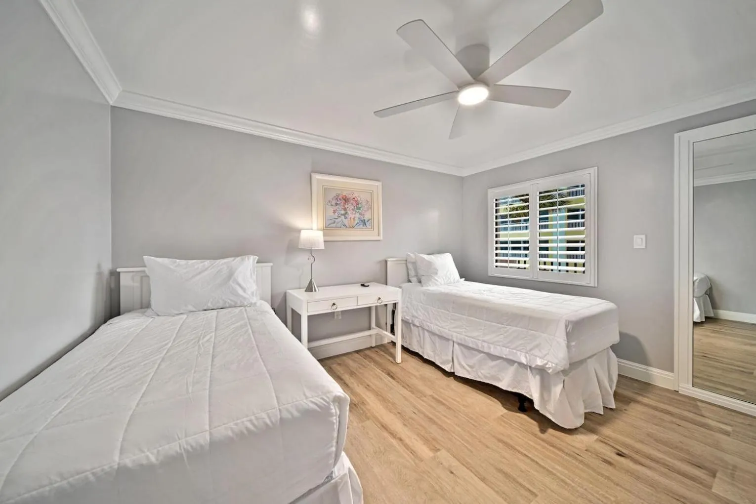 Bed in Loggerhead Cay #112