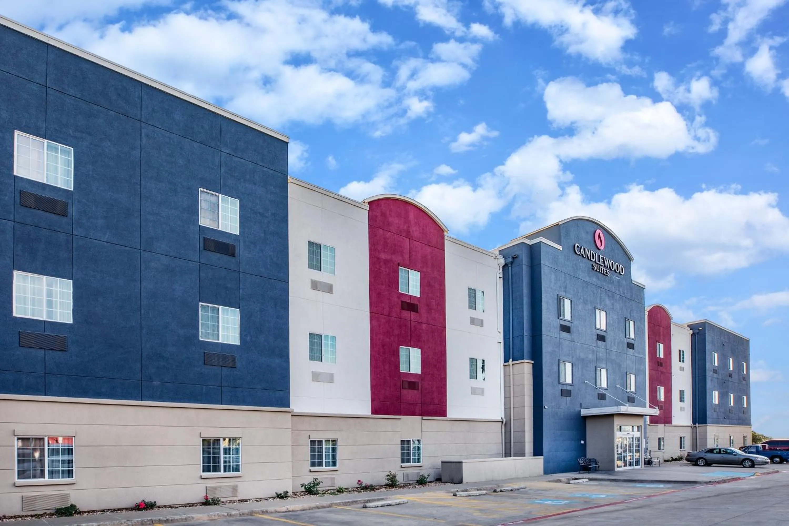 Property building in Candlewood Suites Mount Pleasant by IHG