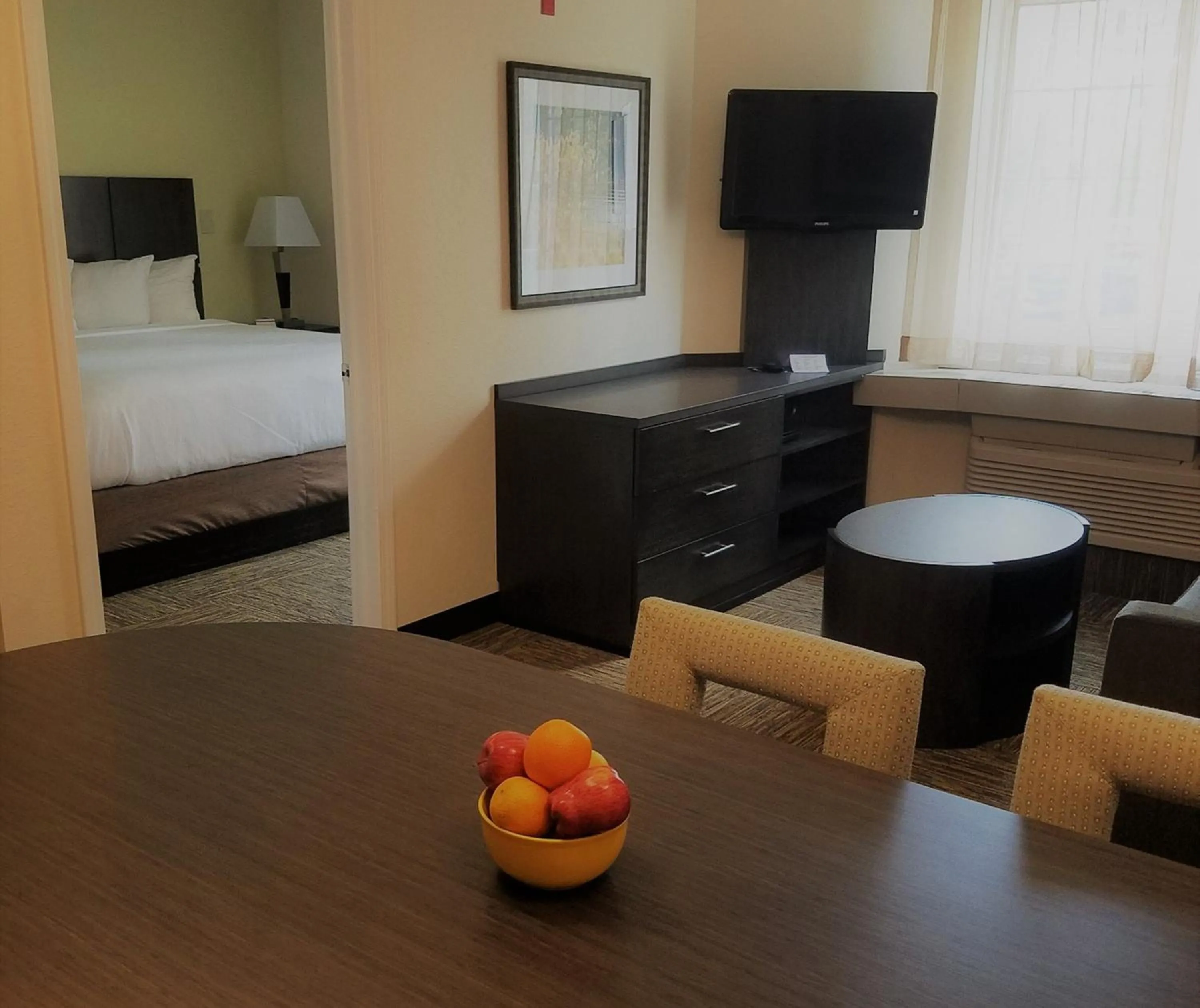 Photo of the whole room, Bed in Candlewood Suites - East Syracuse - Carrier Circle by IHG