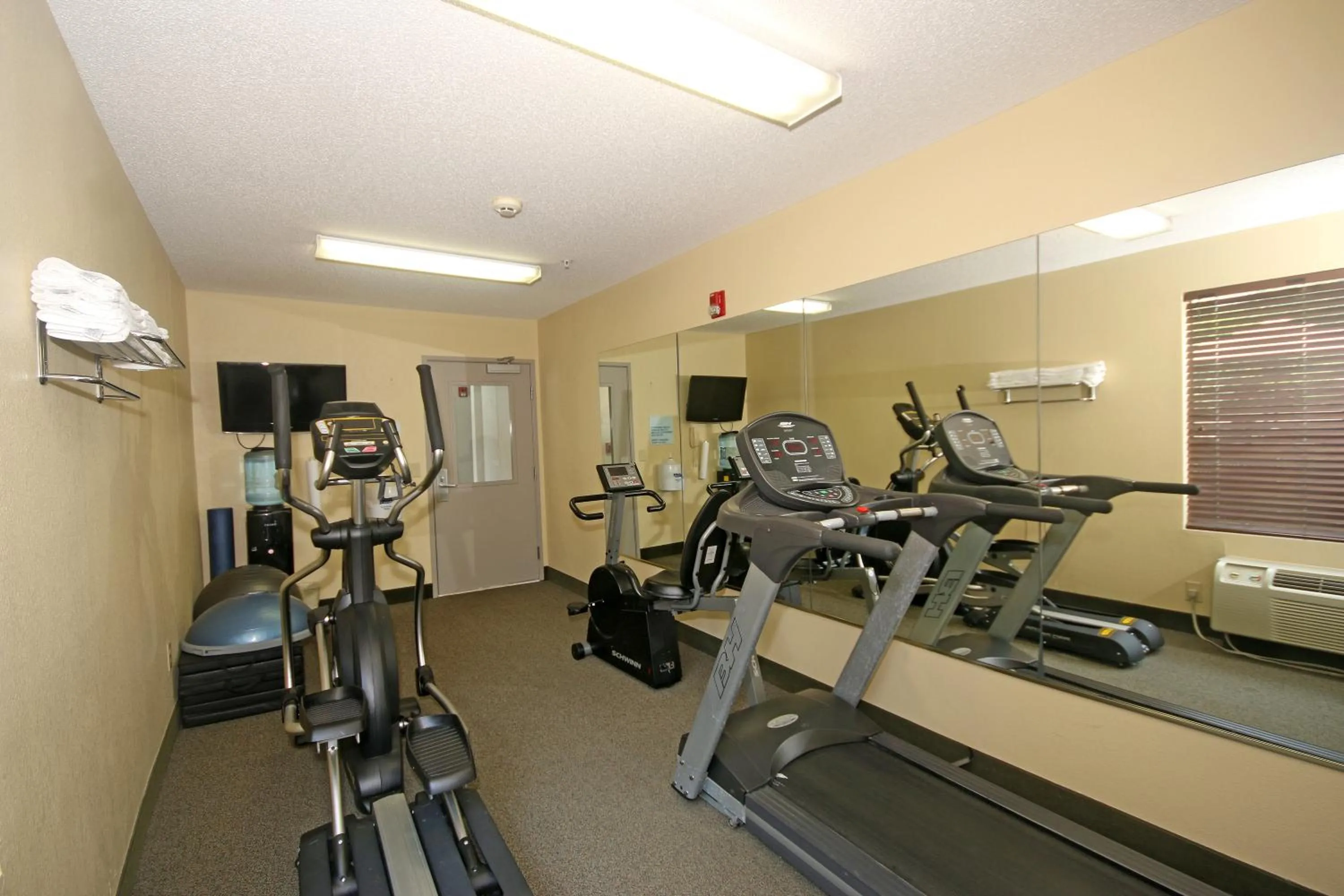 Fitness centre/facilities, Fitness Center/Facilities in Holiday Inn Express Kernersville