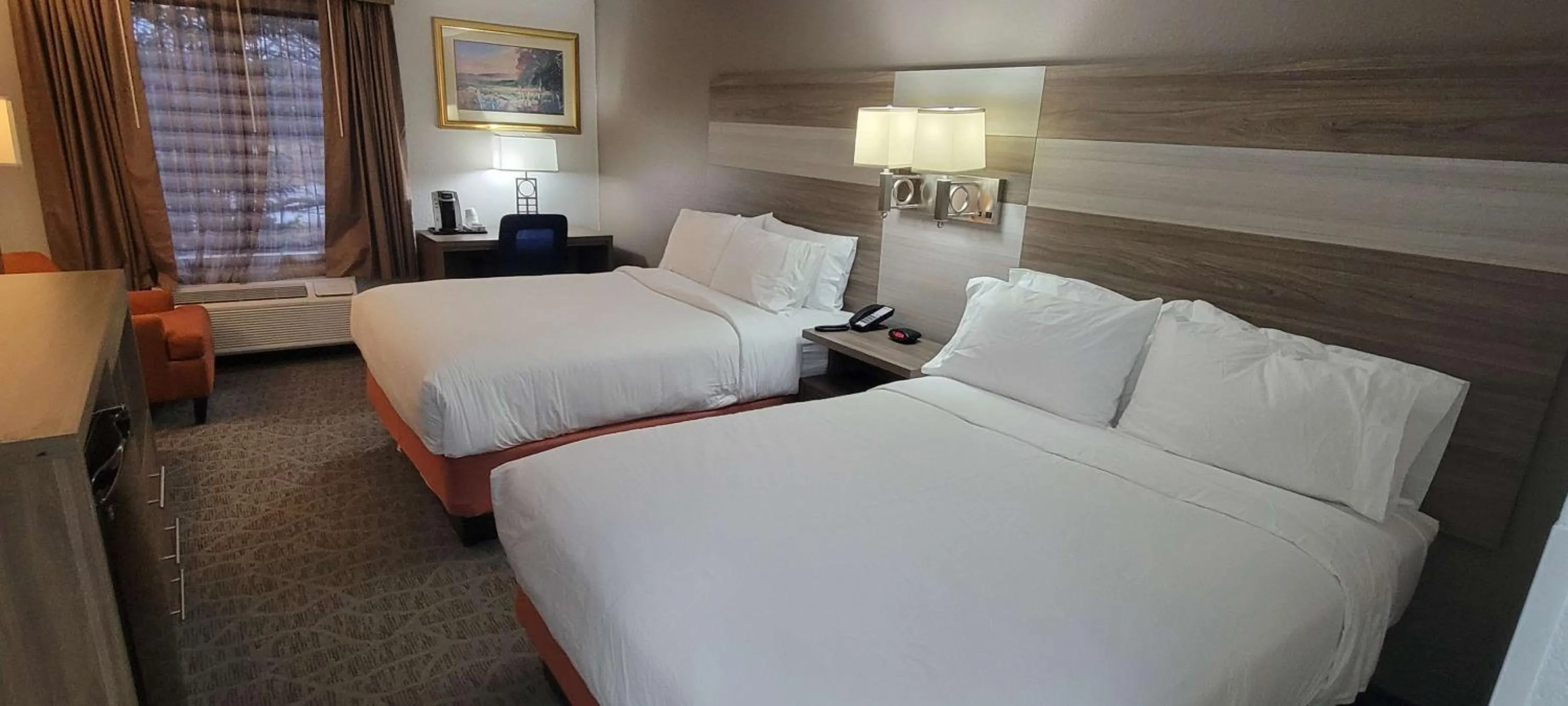 Bedroom, Bed in Holiday Inn Express Kernersville