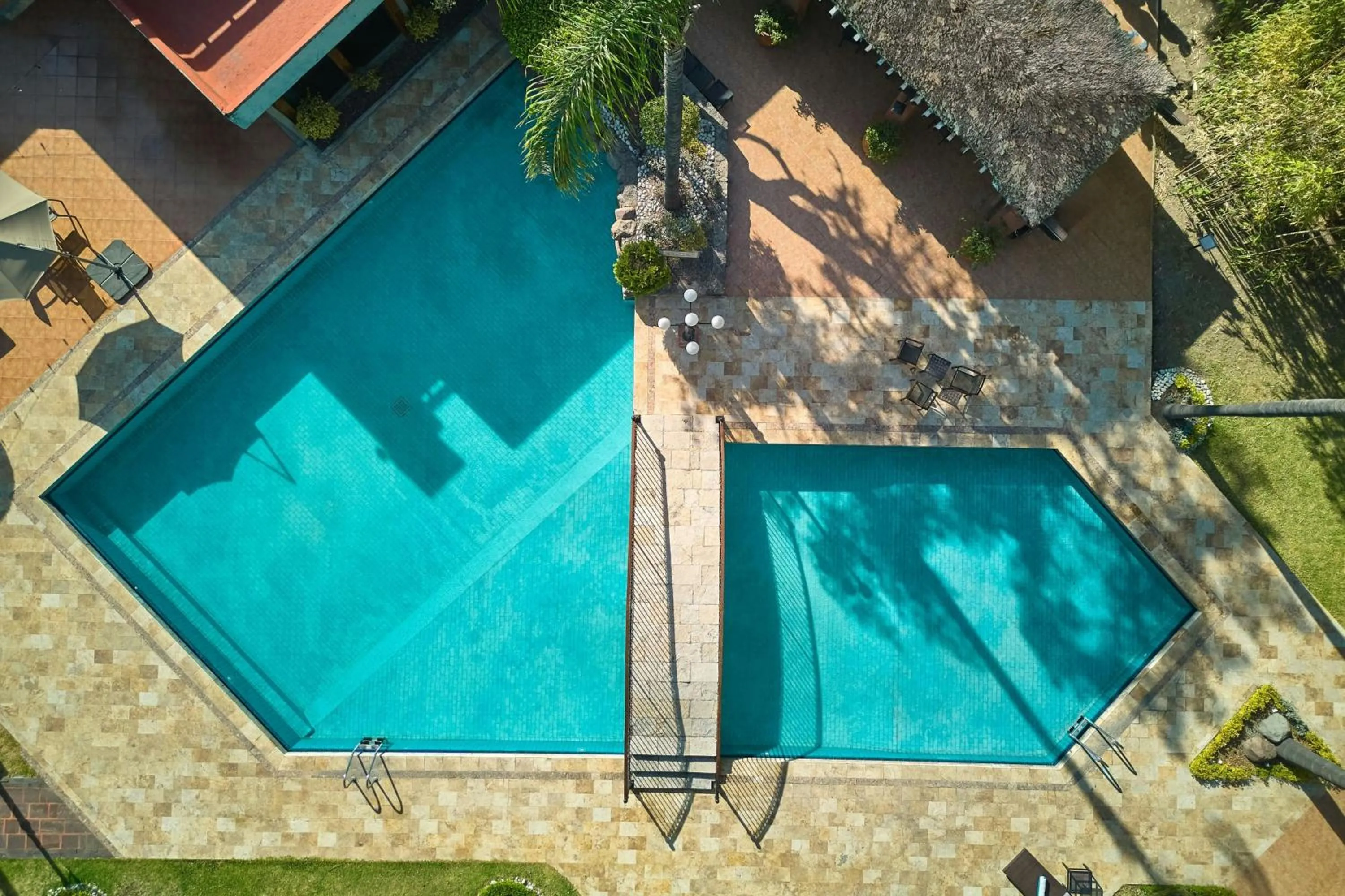 Swimming pool in Marriott Puebla Hotel Meson del Angel
