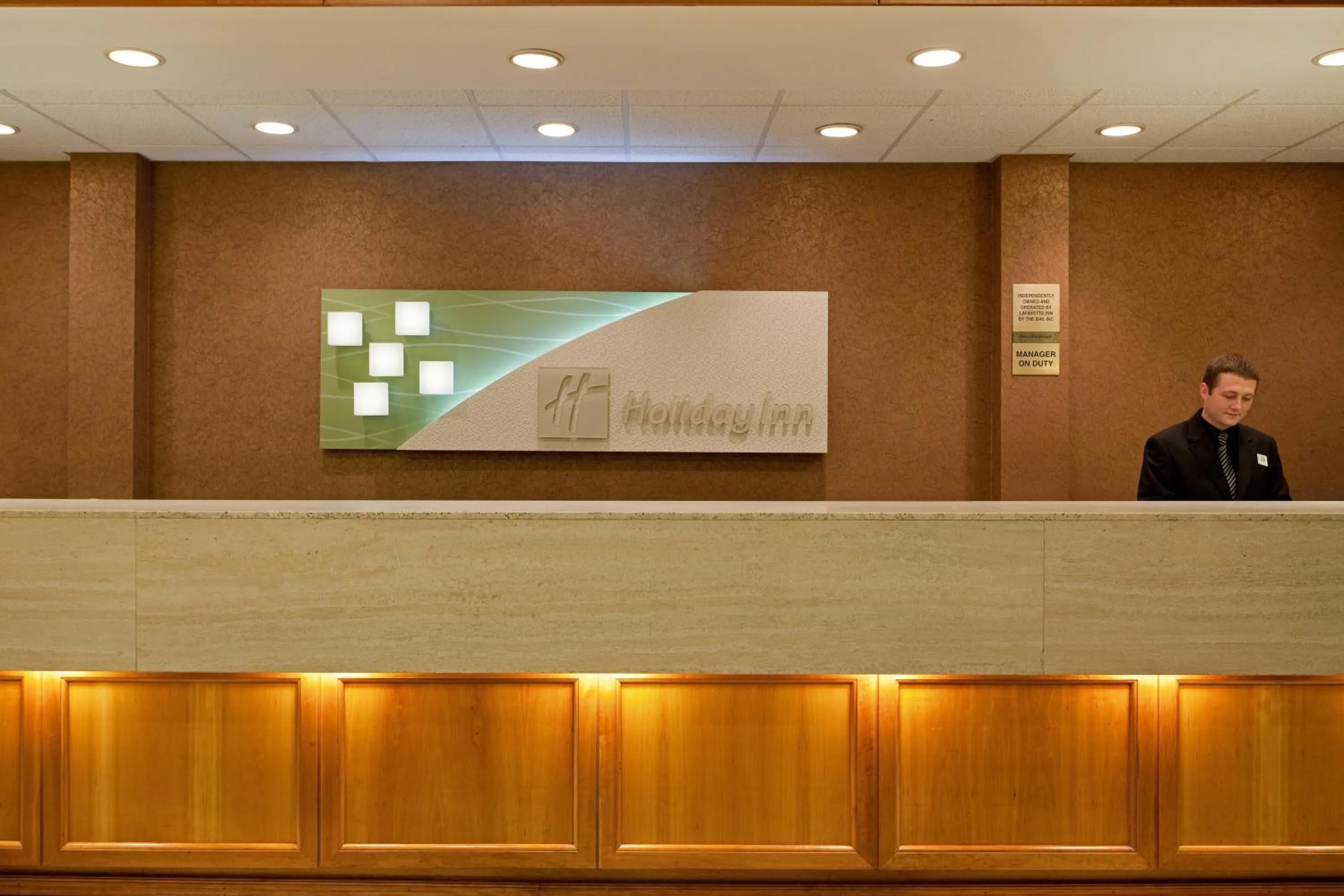 Lobby or reception in Holiday Inn Portland-By the Bay by IHG