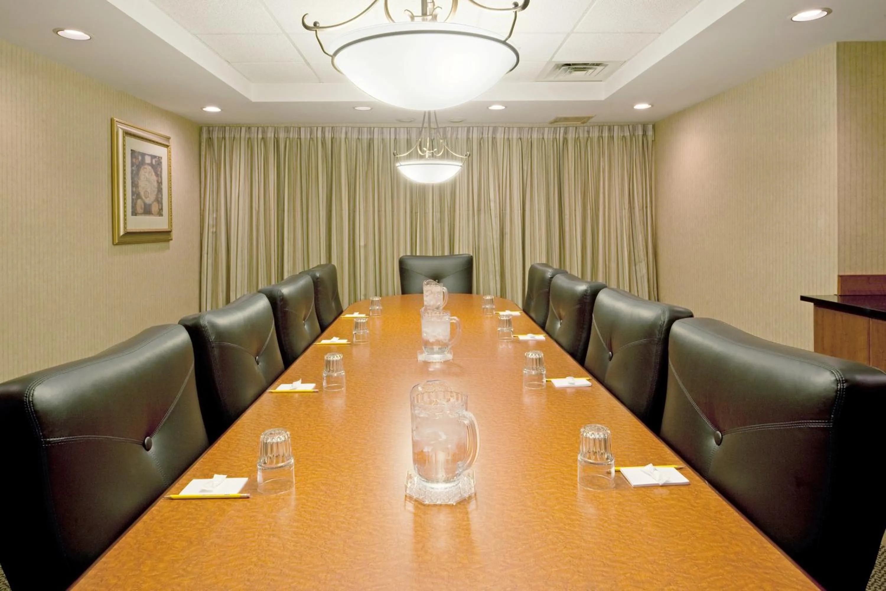 Meeting/conference room in Holiday Inn Portland-By the Bay by IHG