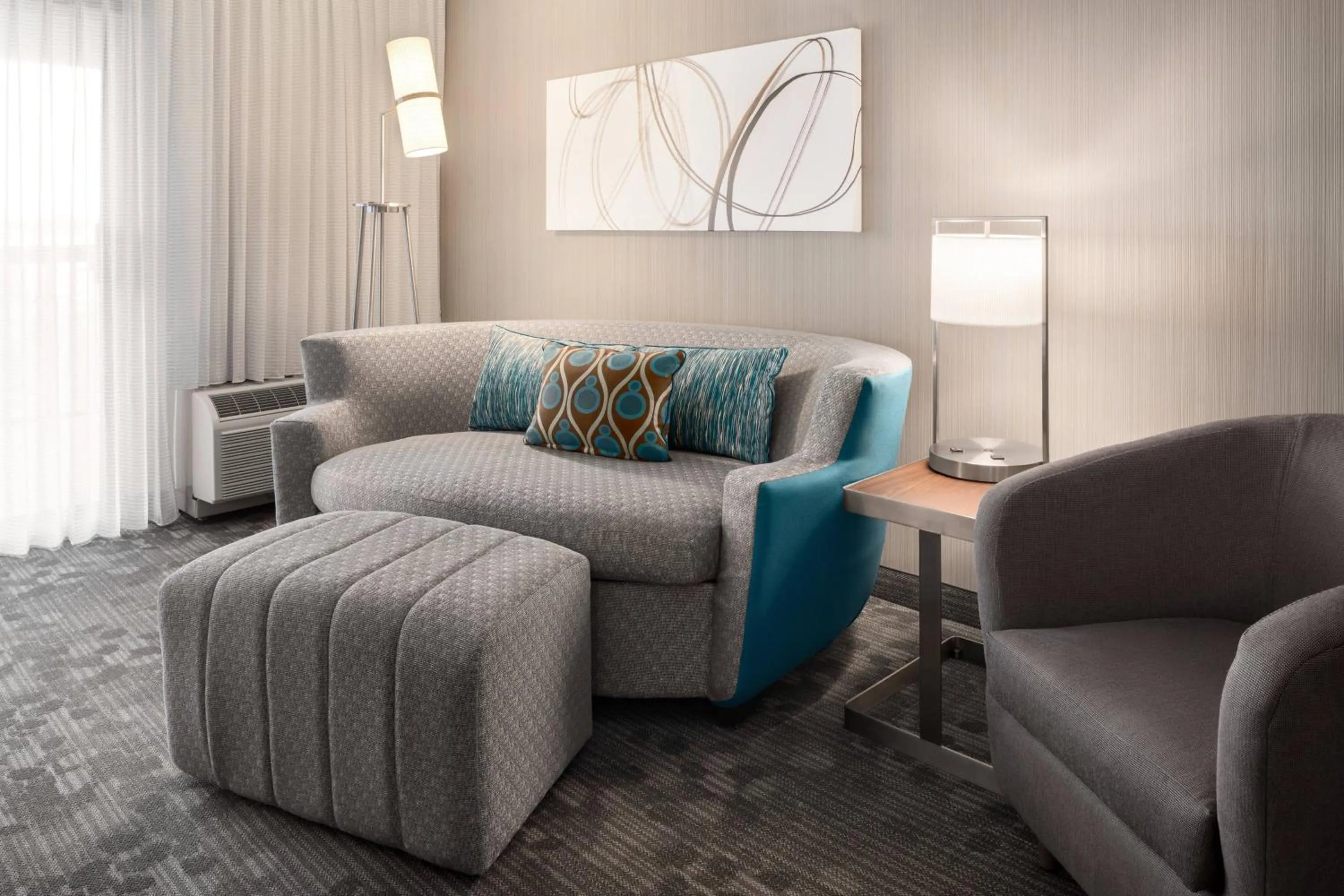 Bedroom in Courtyard Chicago Bloomingdale