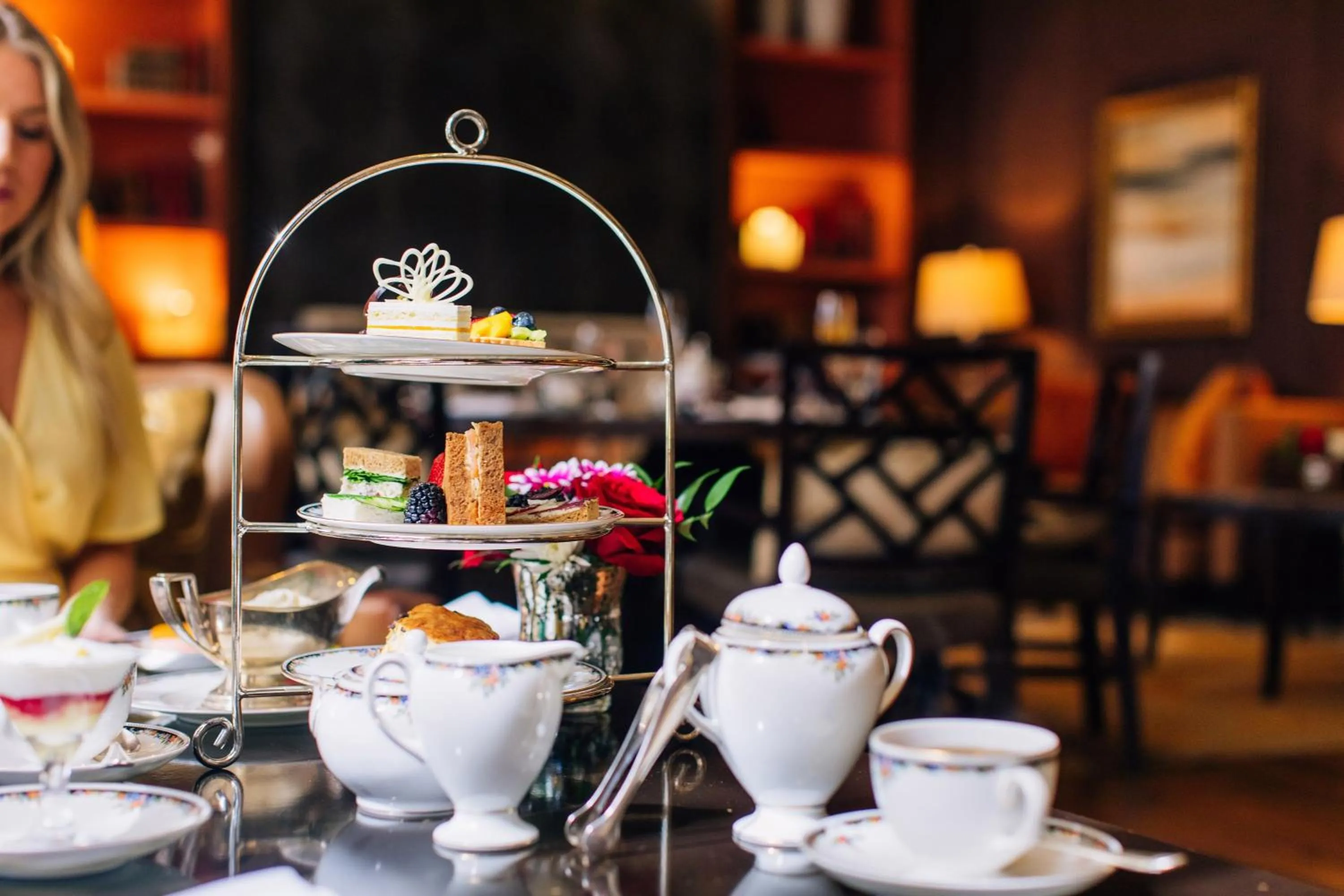 Lounge or bar in The St. Regis Houston