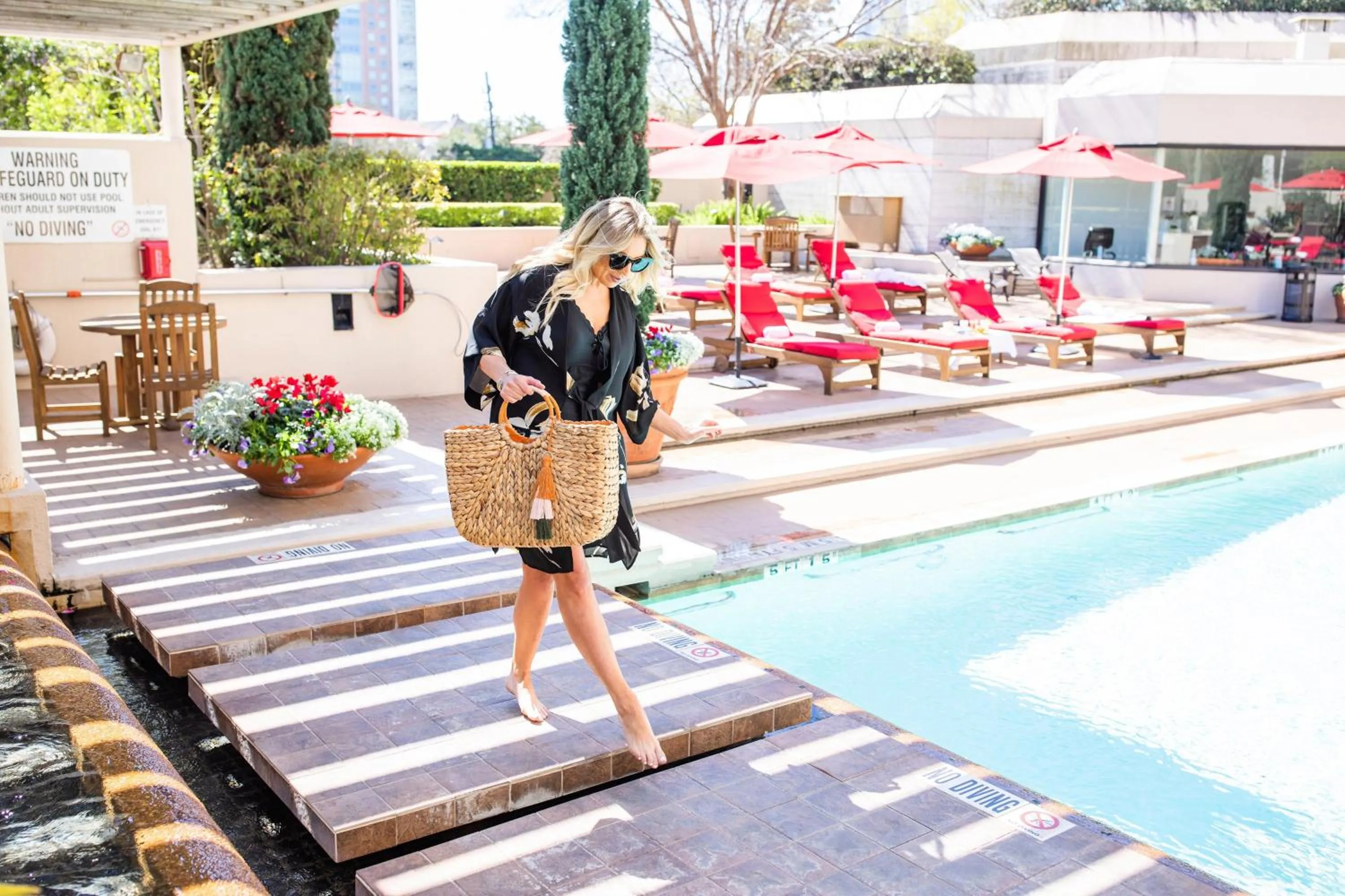 Swimming pool in The St. Regis Houston