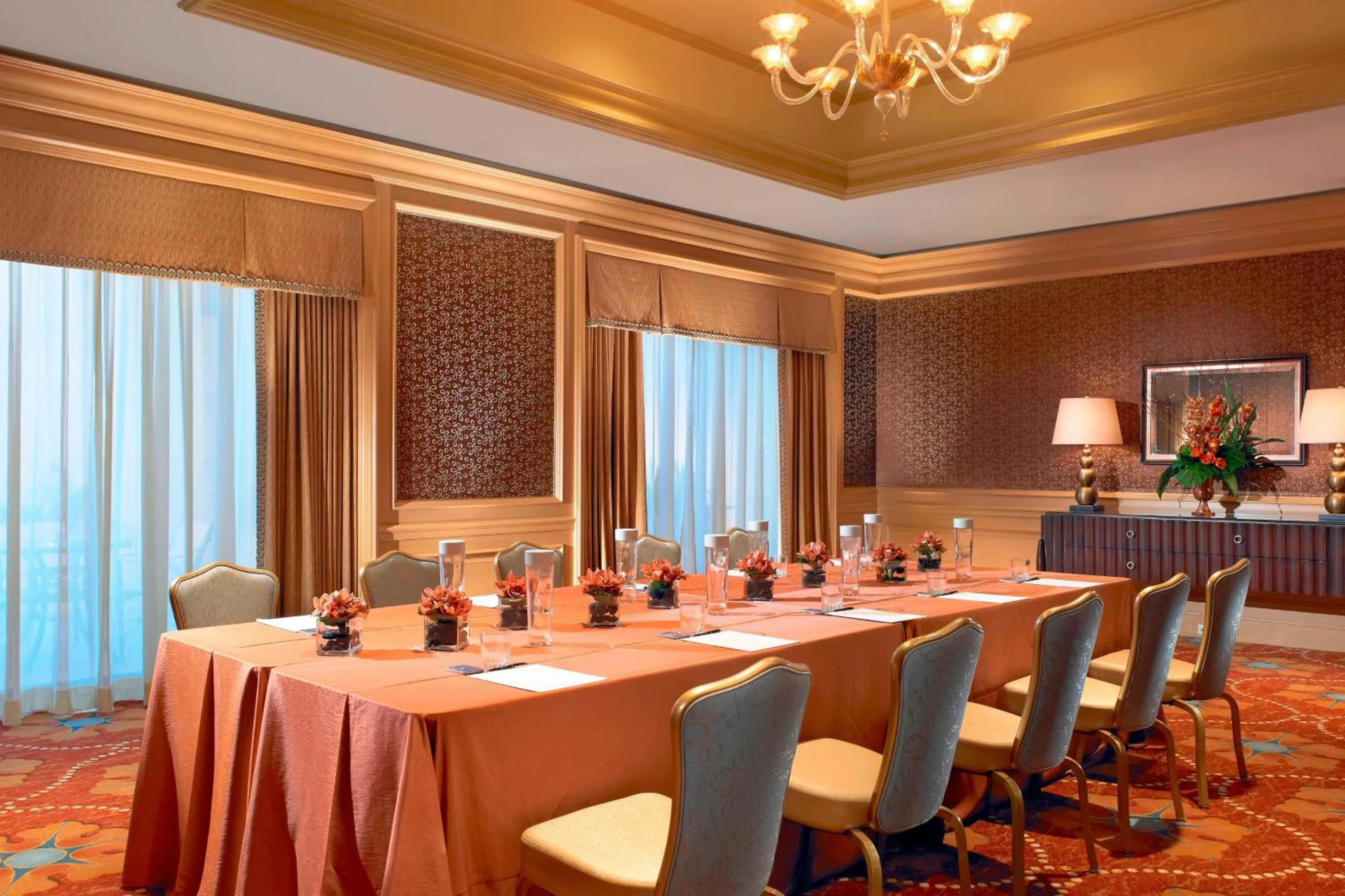 Meeting/conference room in The St. Regis Houston