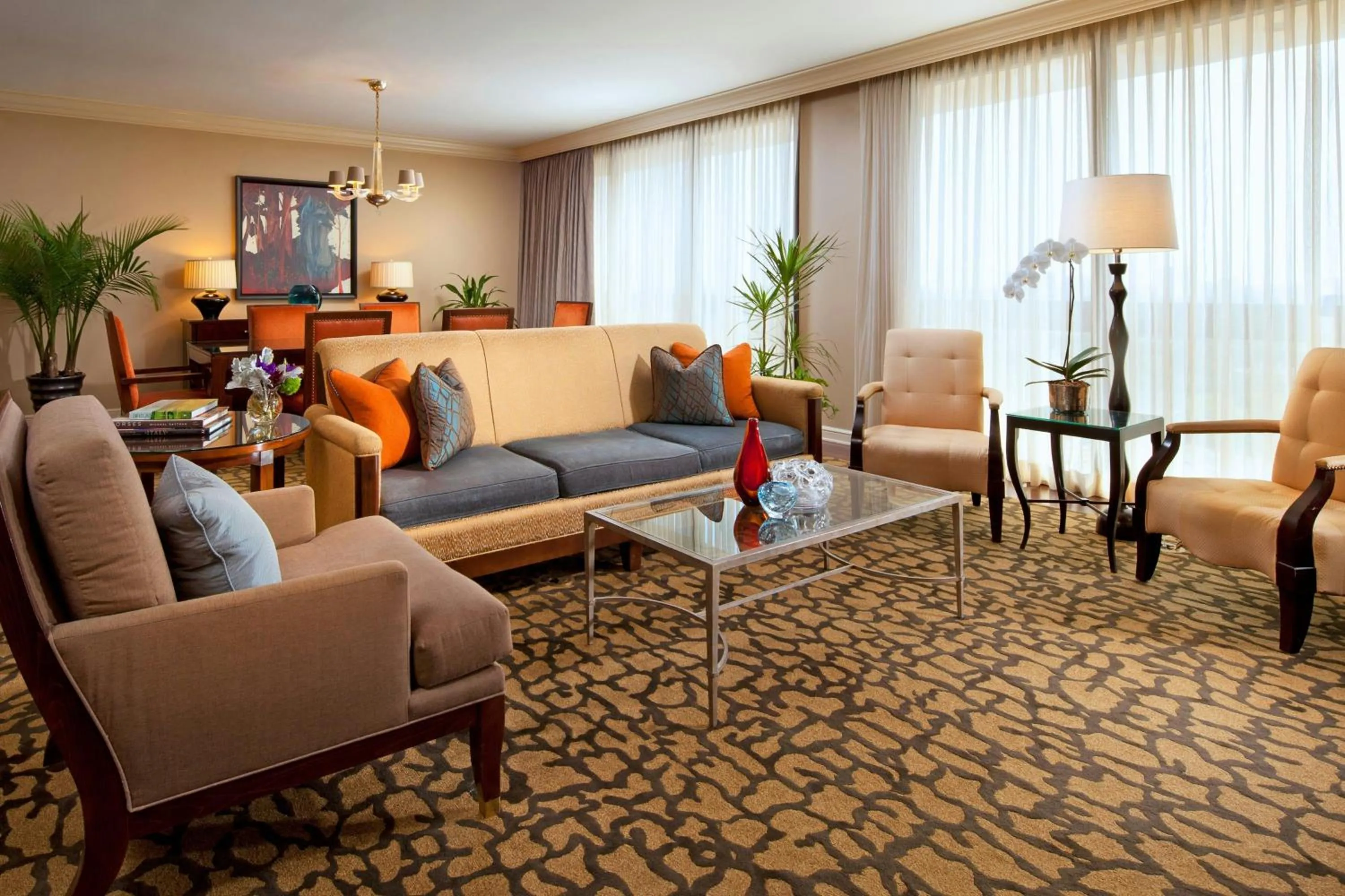 Living room in The St. Regis Houston