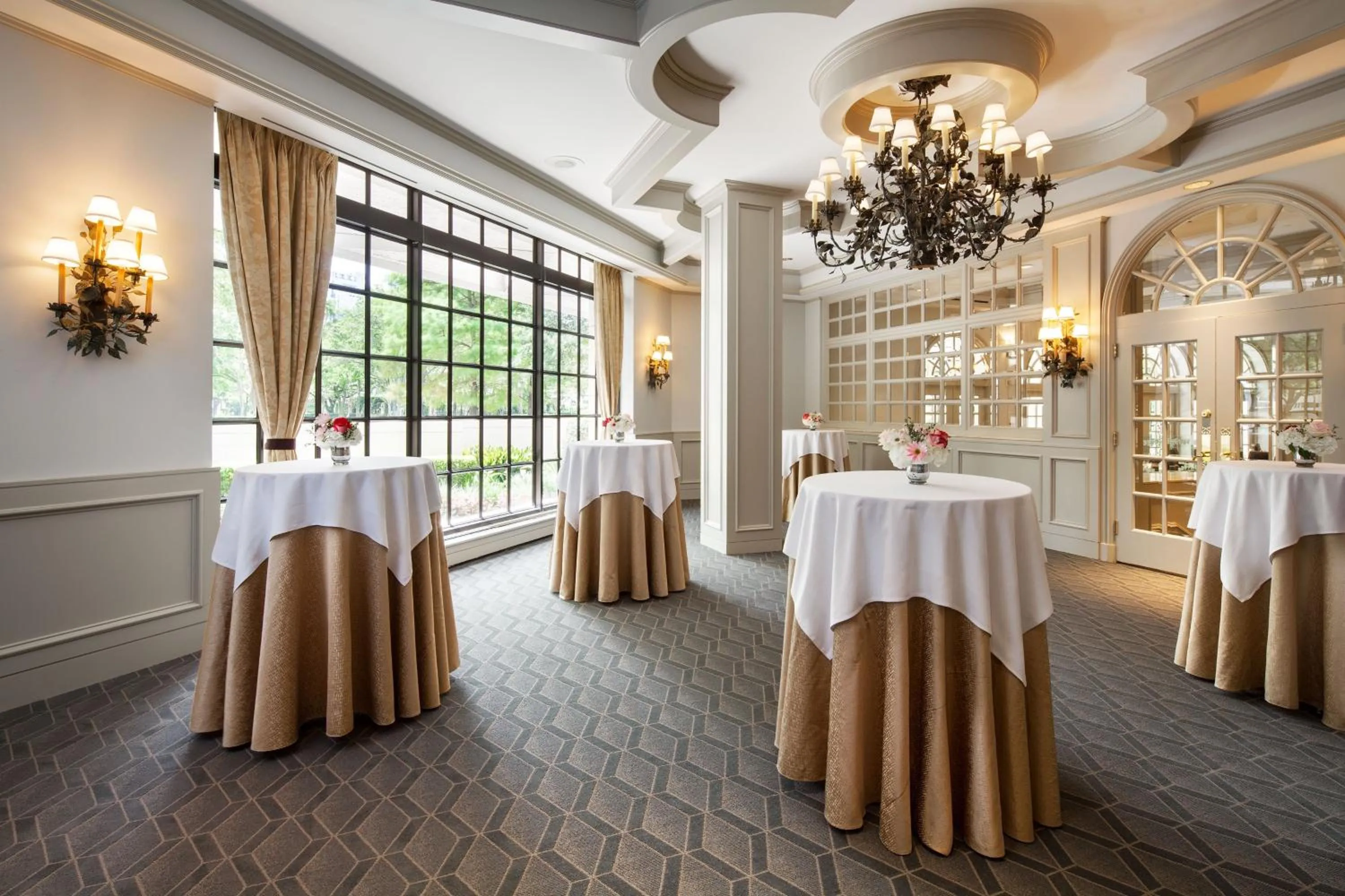 Meeting/conference room in The St. Regis Houston